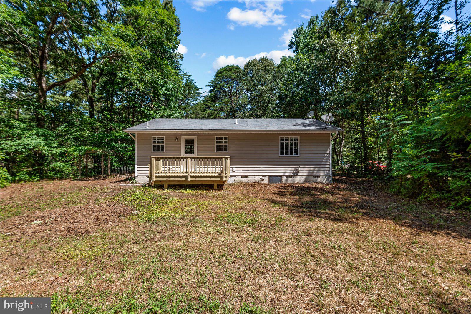 LAKE CAROLINE - Residential