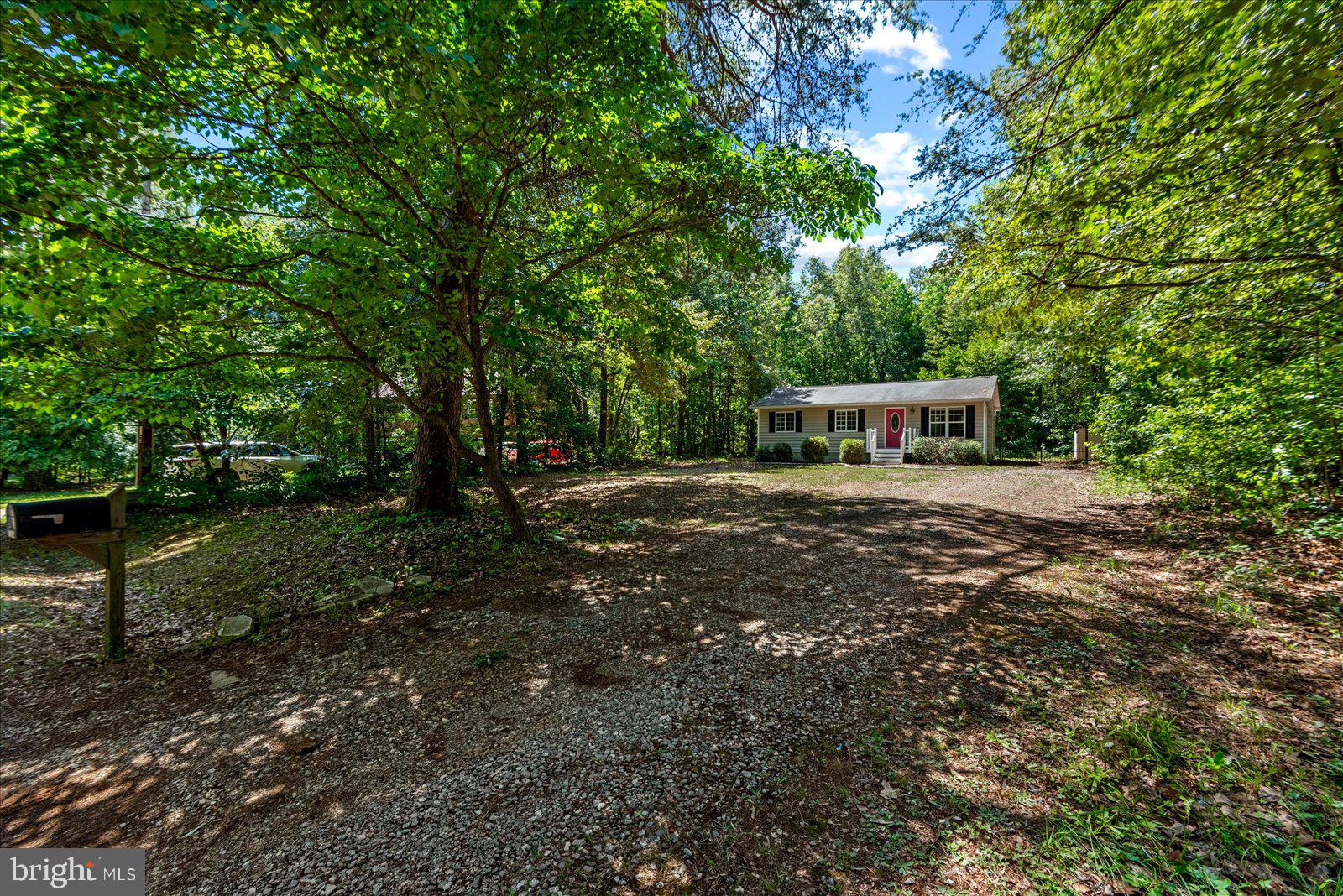 LAKE CAROLINE - Residential