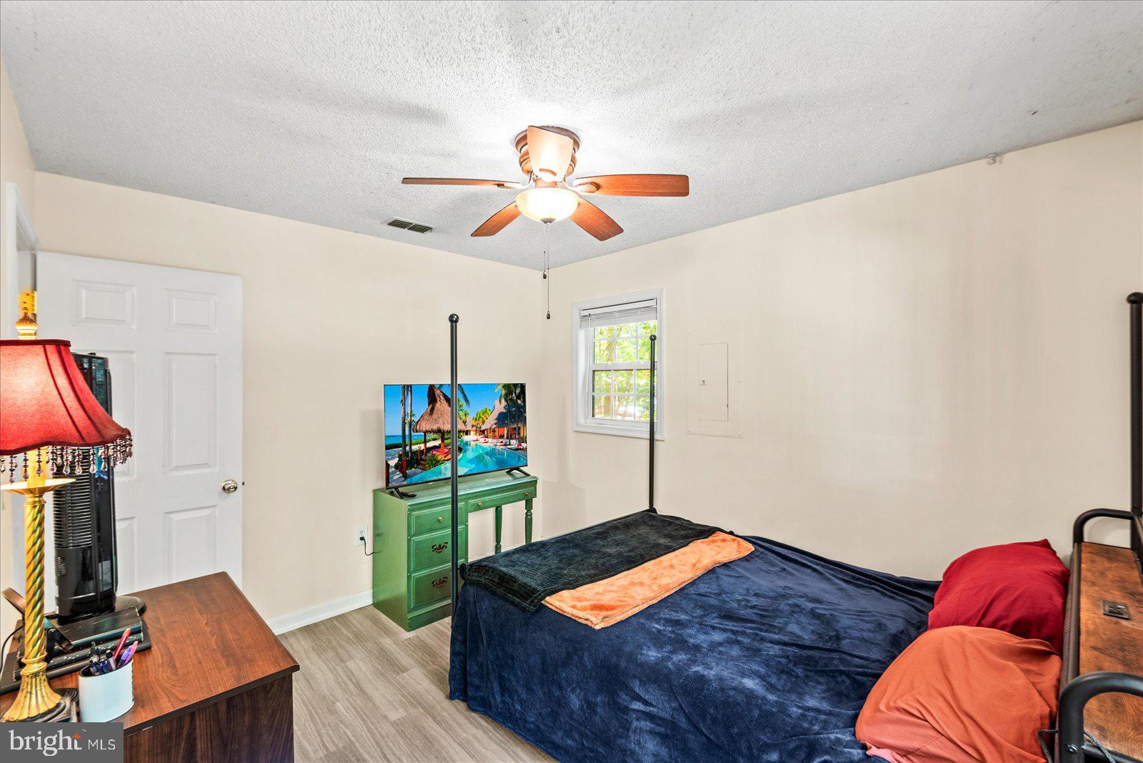 LAKE CAROLINE - Residential