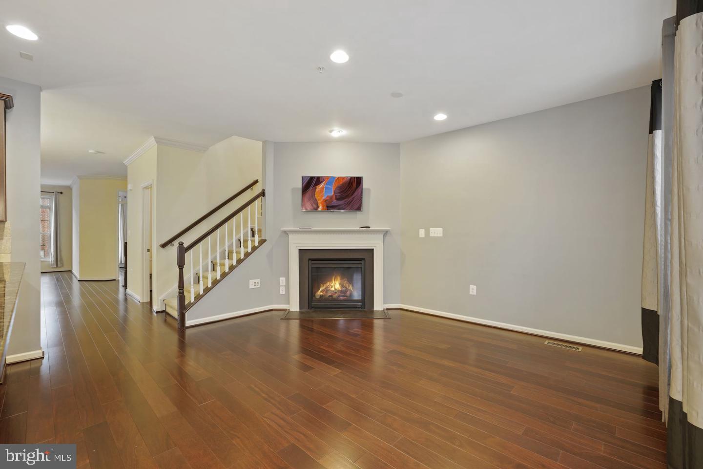 POPLAR RUN - Residential