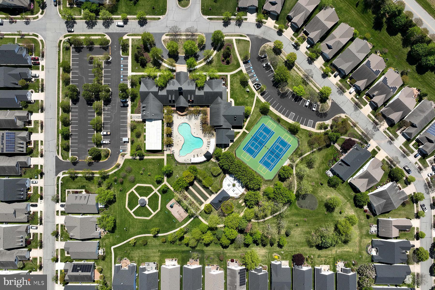 SYMPHONY VILLAGE AT CENTREVILLE - Residential