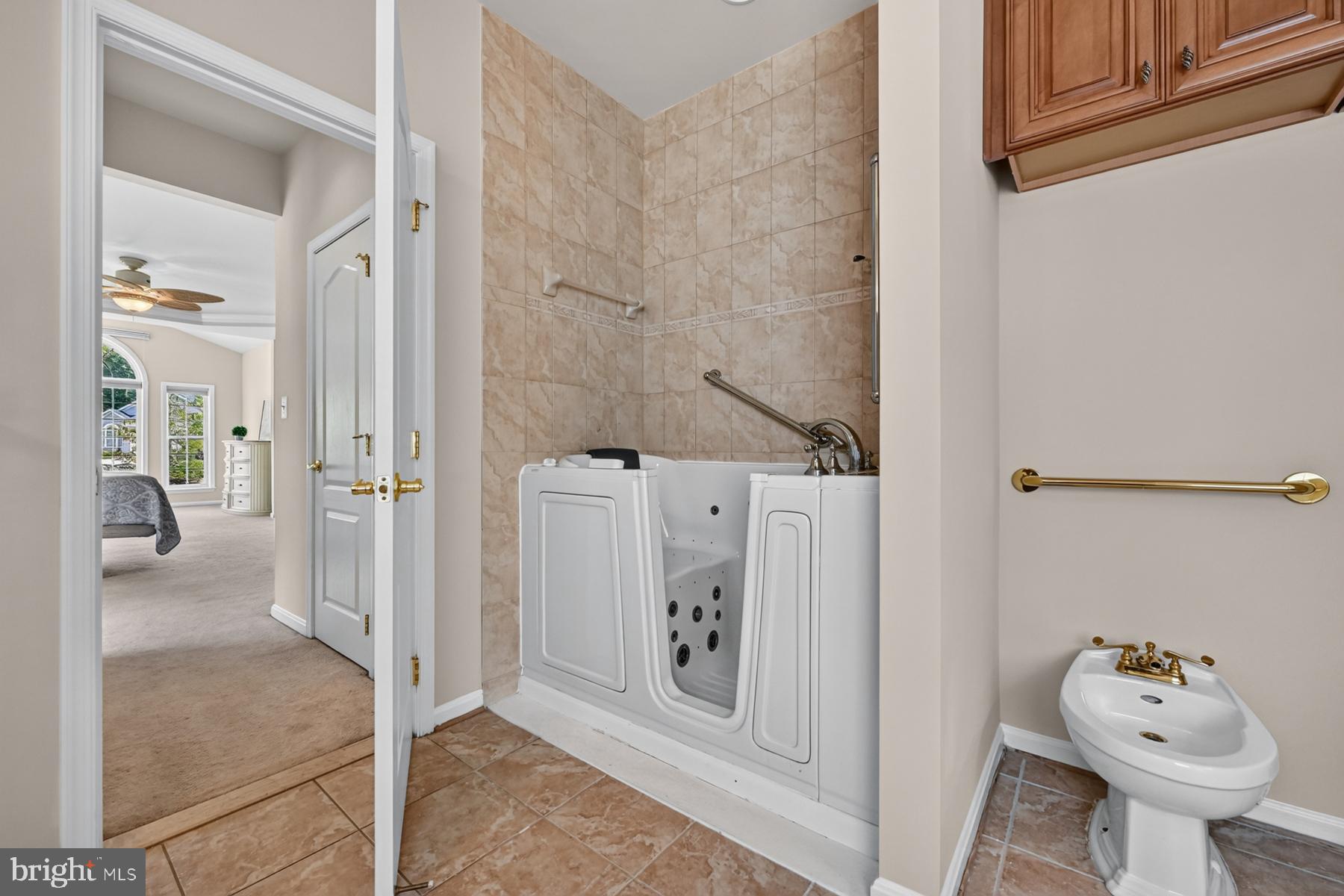 SYMPHONY VILLAGE AT CENTREVILLE - Residential