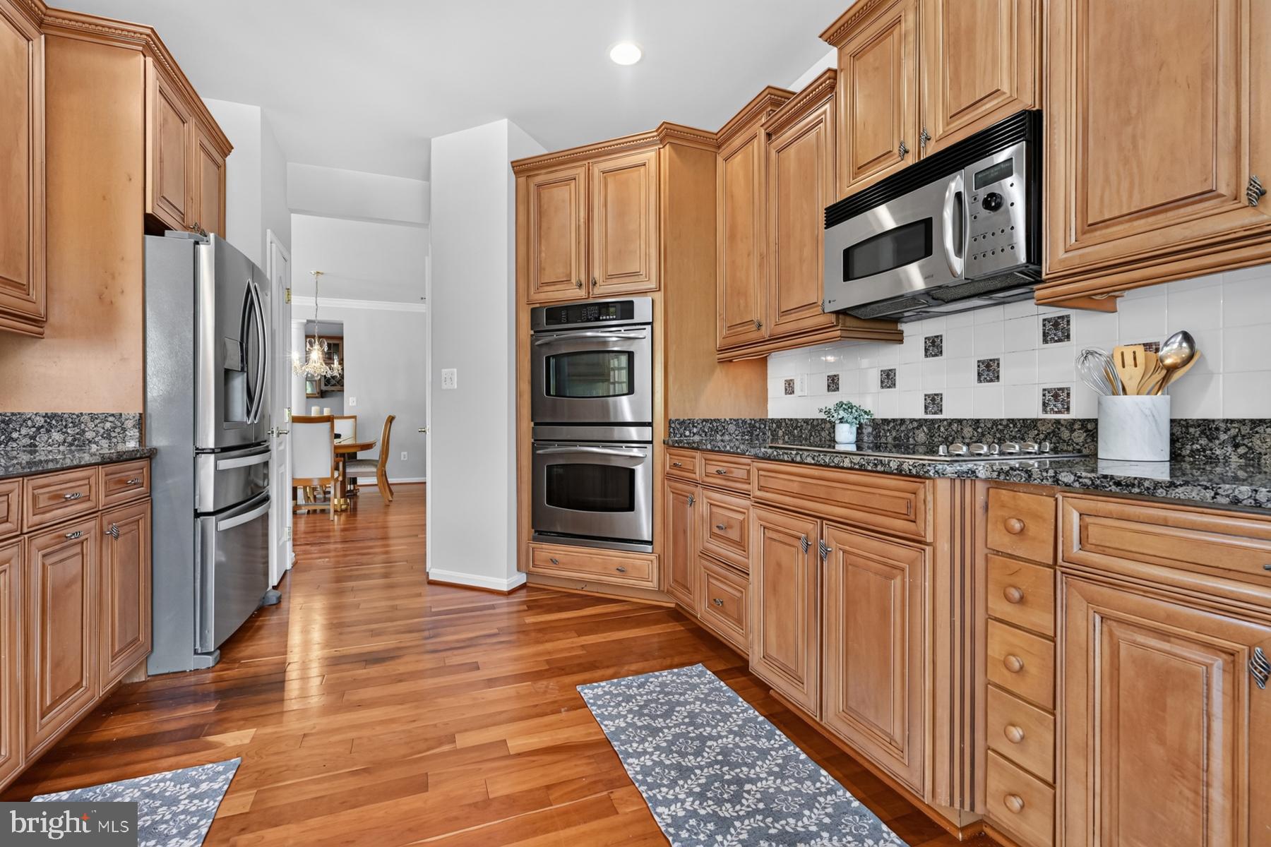 SYMPHONY VILLAGE AT CENTREVILLE - Residential