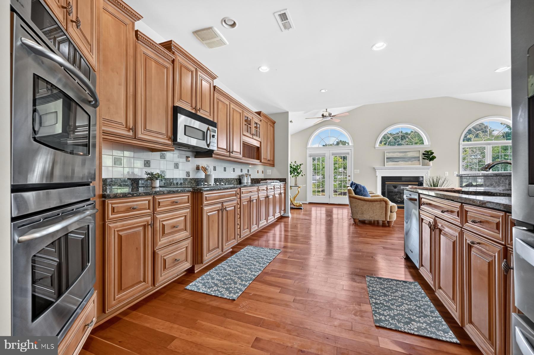 SYMPHONY VILLAGE AT CENTREVILLE - Residential