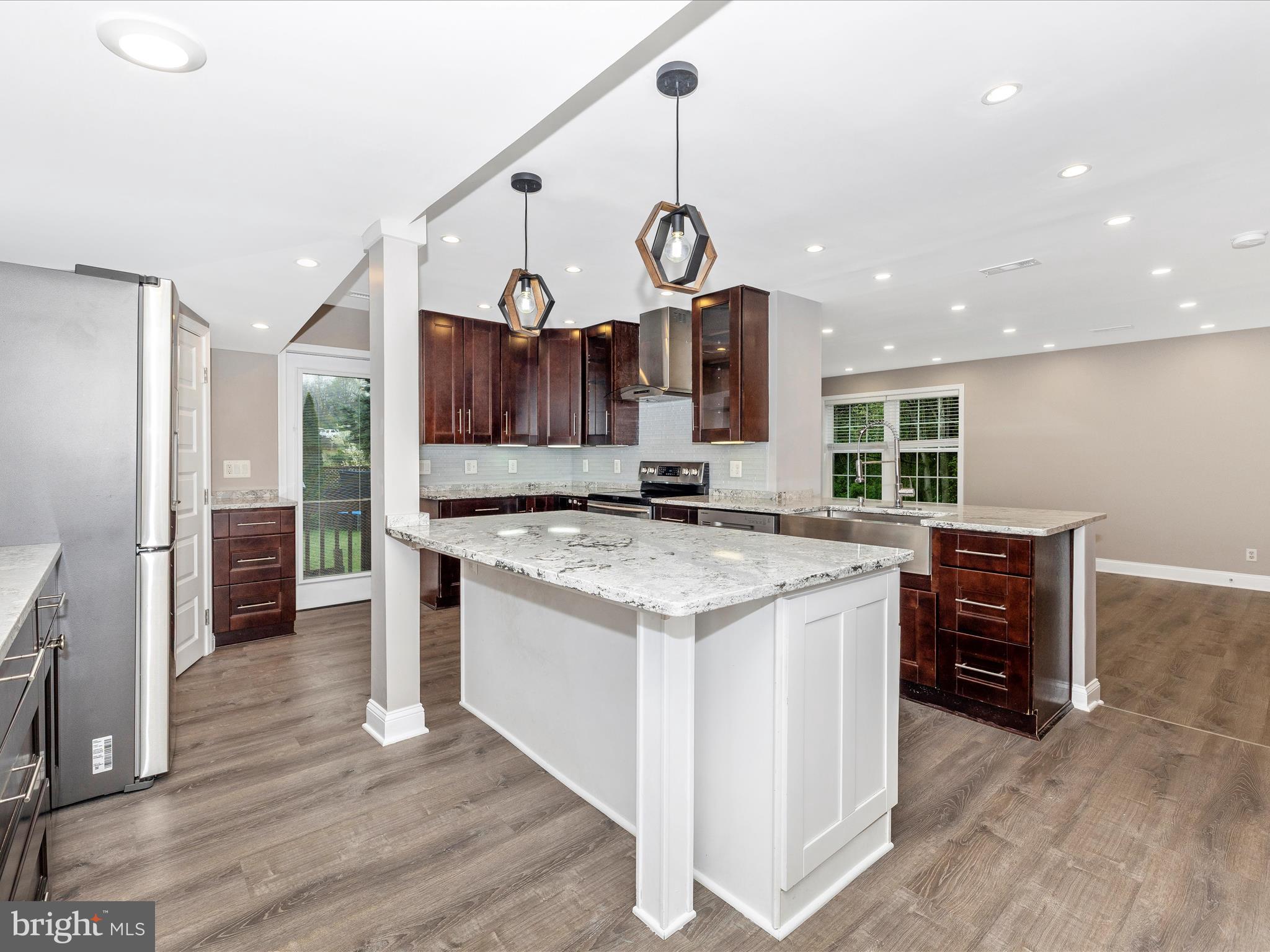 DAMASCUS OUTSIDE - Residential Lease