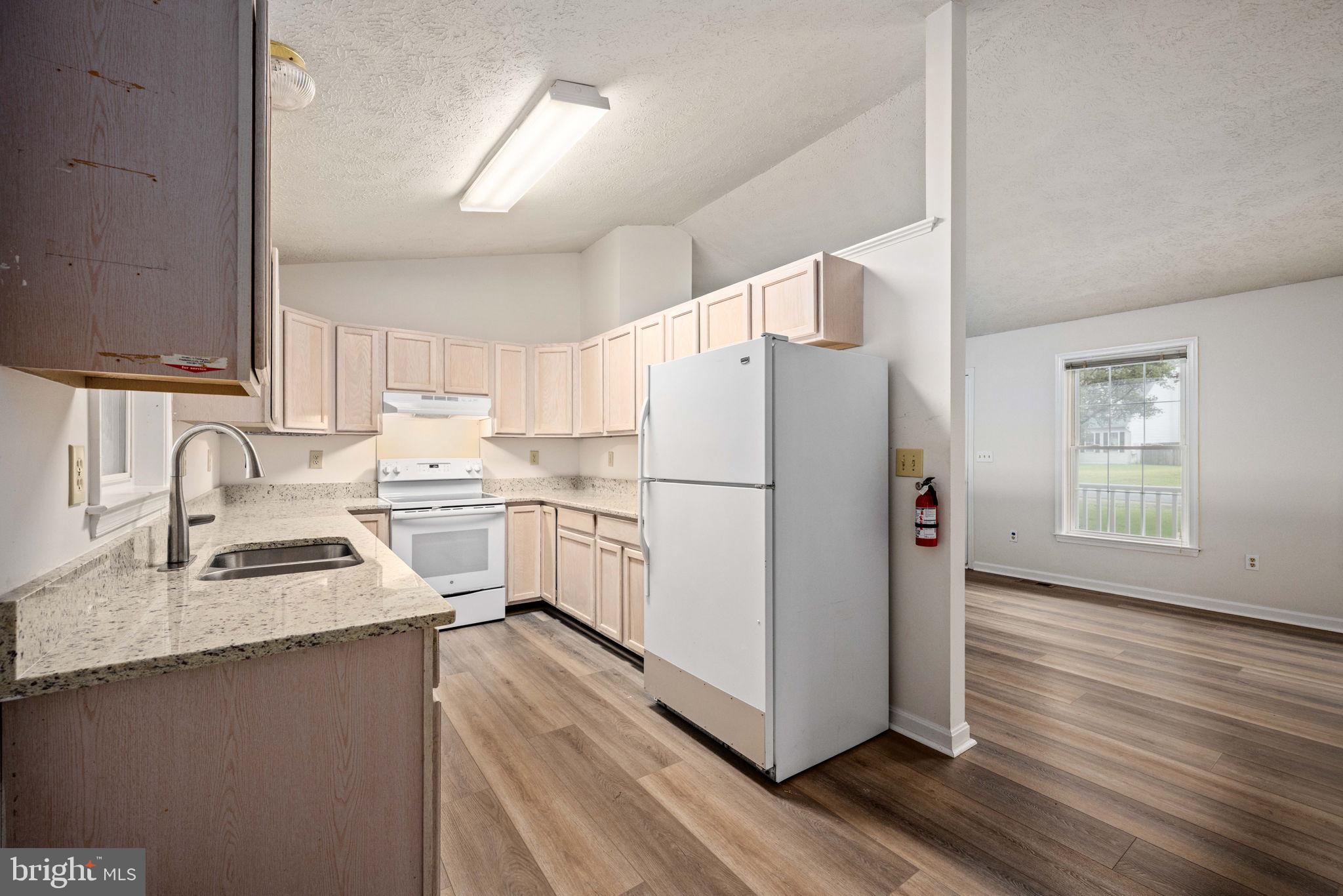 FALCON RIDGE - Residential