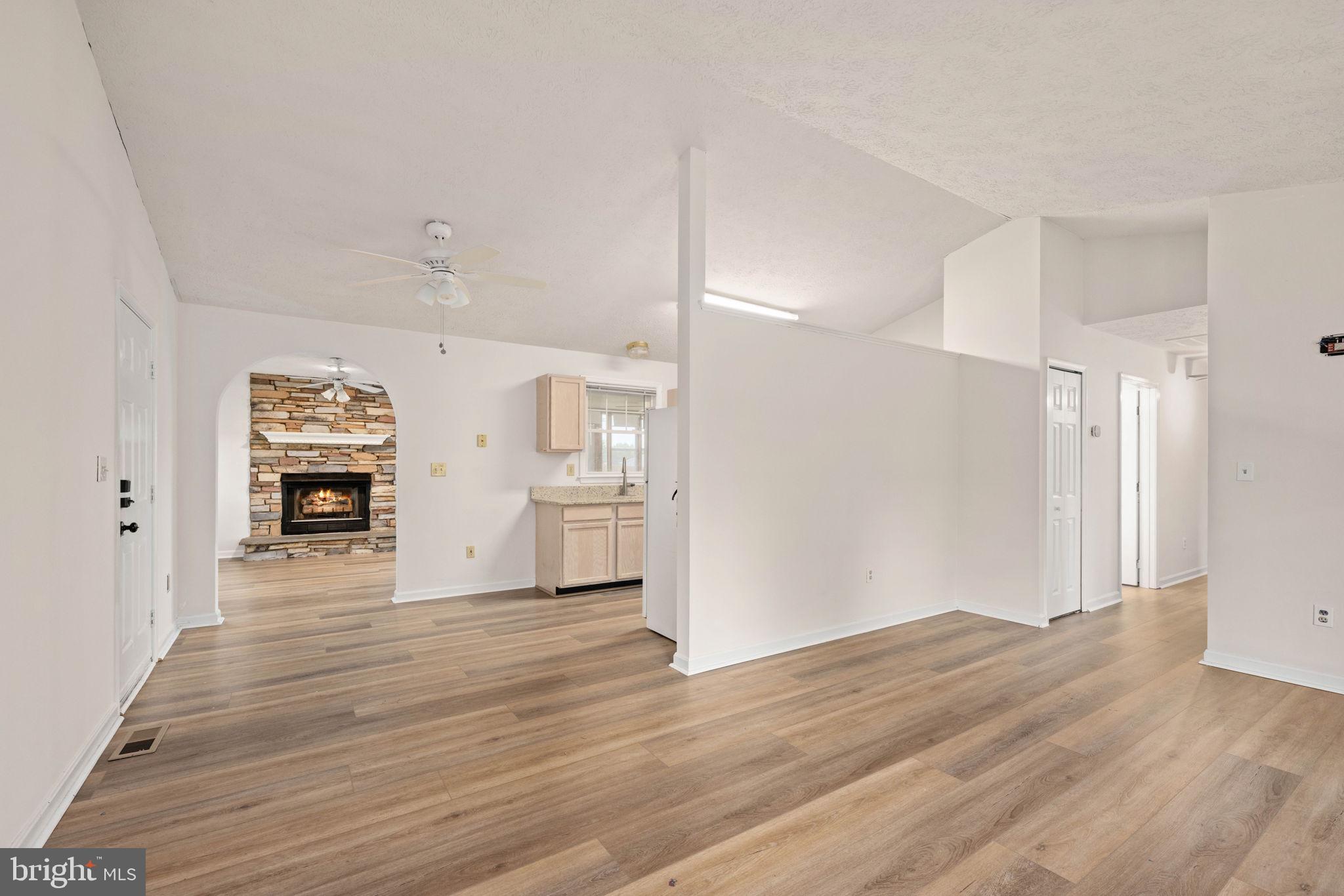 FALCON RIDGE - Residential