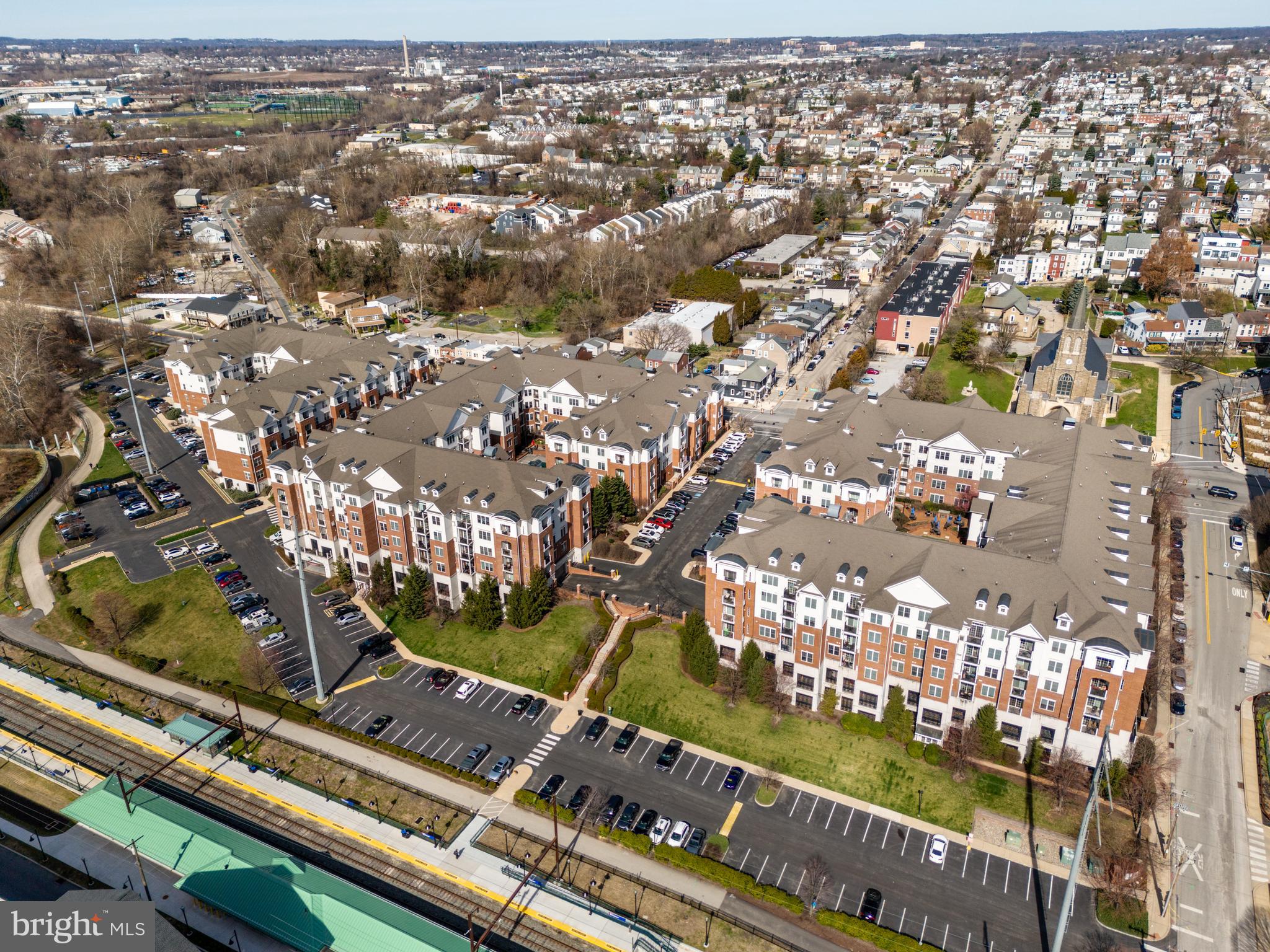 THE GRANDE AT RIVERVIEW - Residential