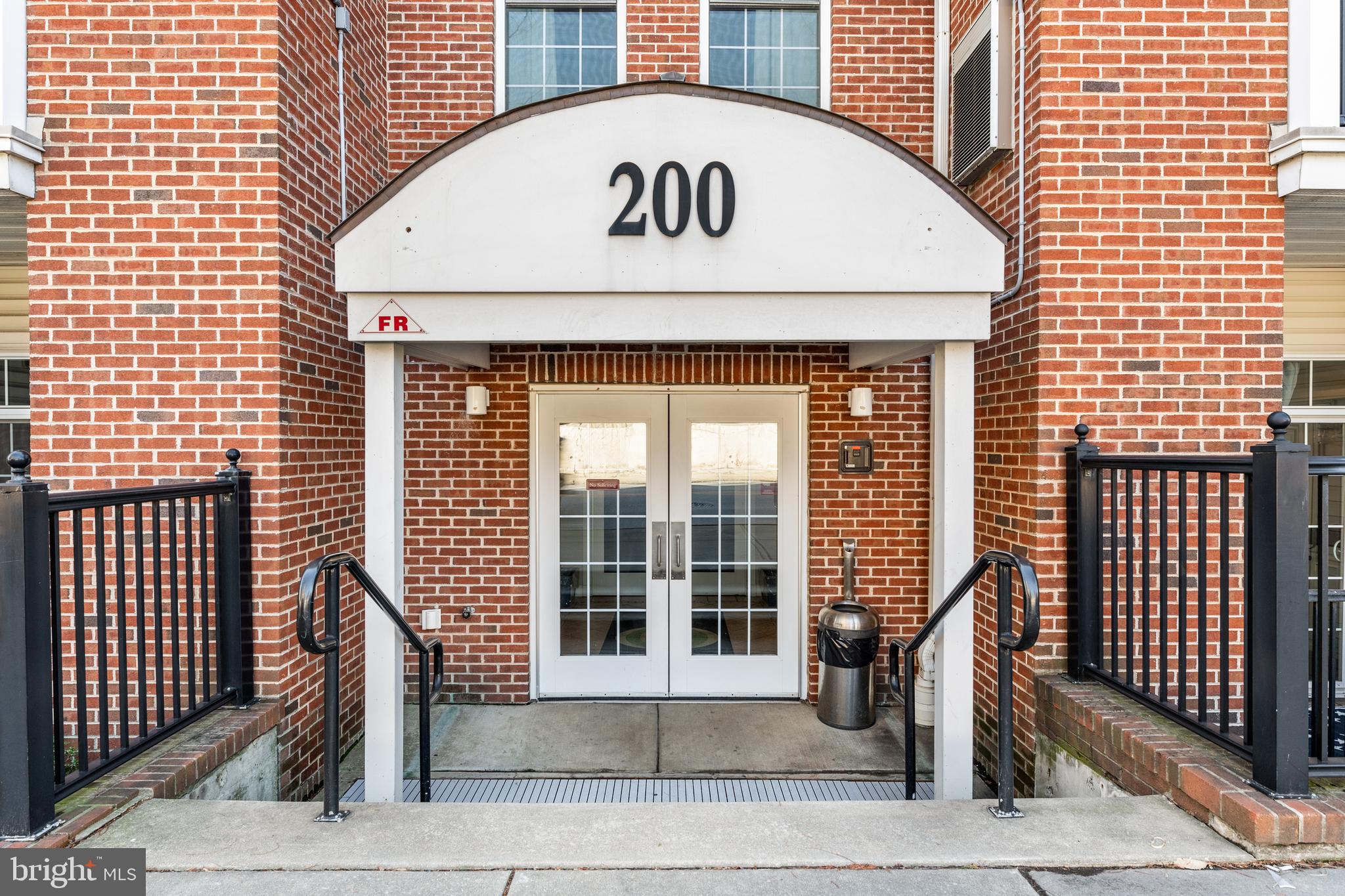 THE GRANDE AT RIVERVIEW - Residential