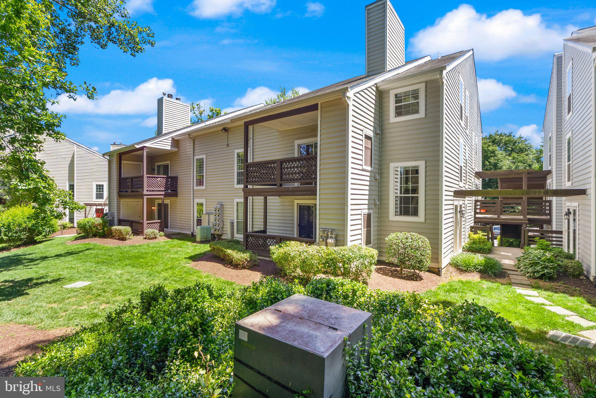 THE OAKTON - Residential