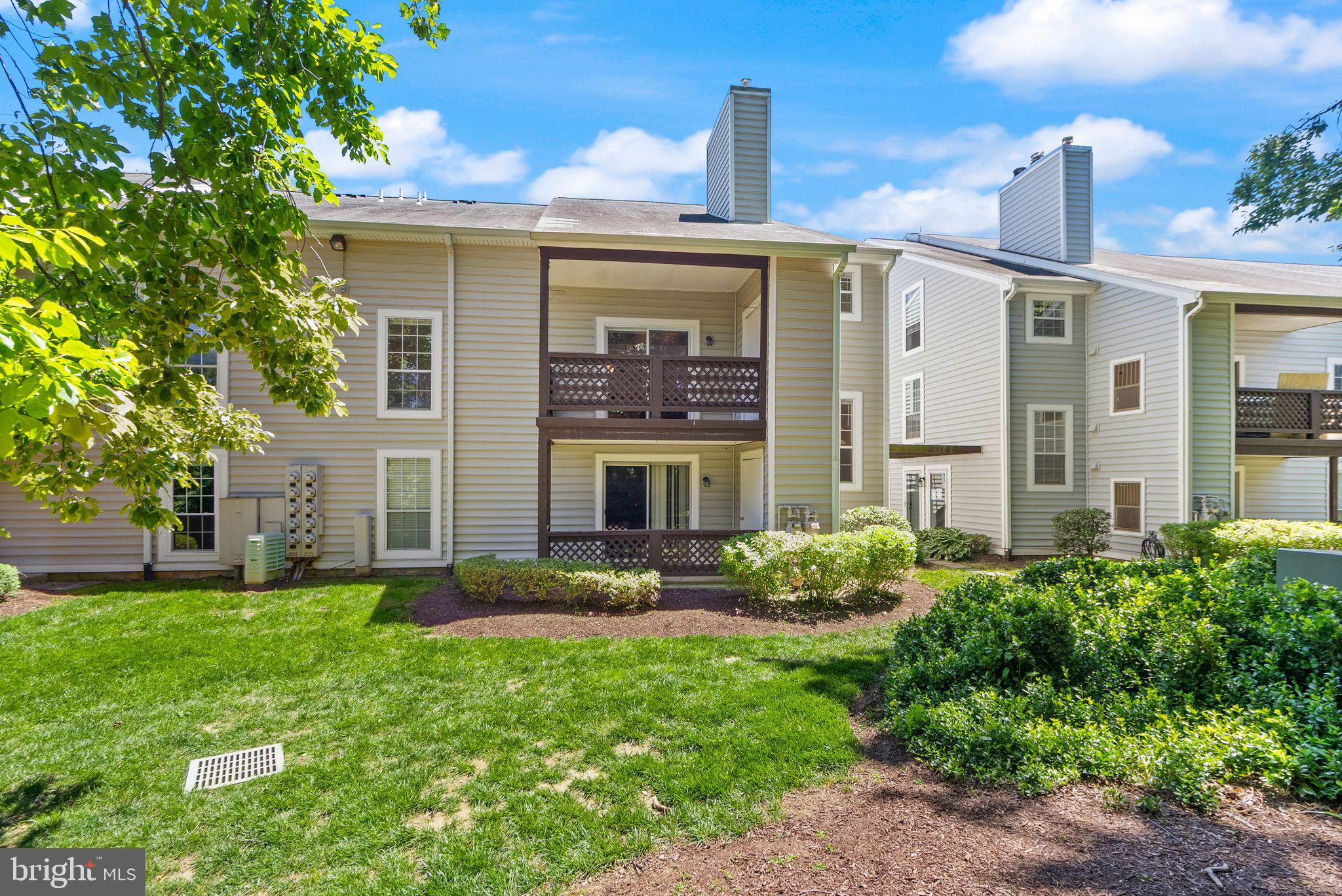 THE OAKTON - Residential
