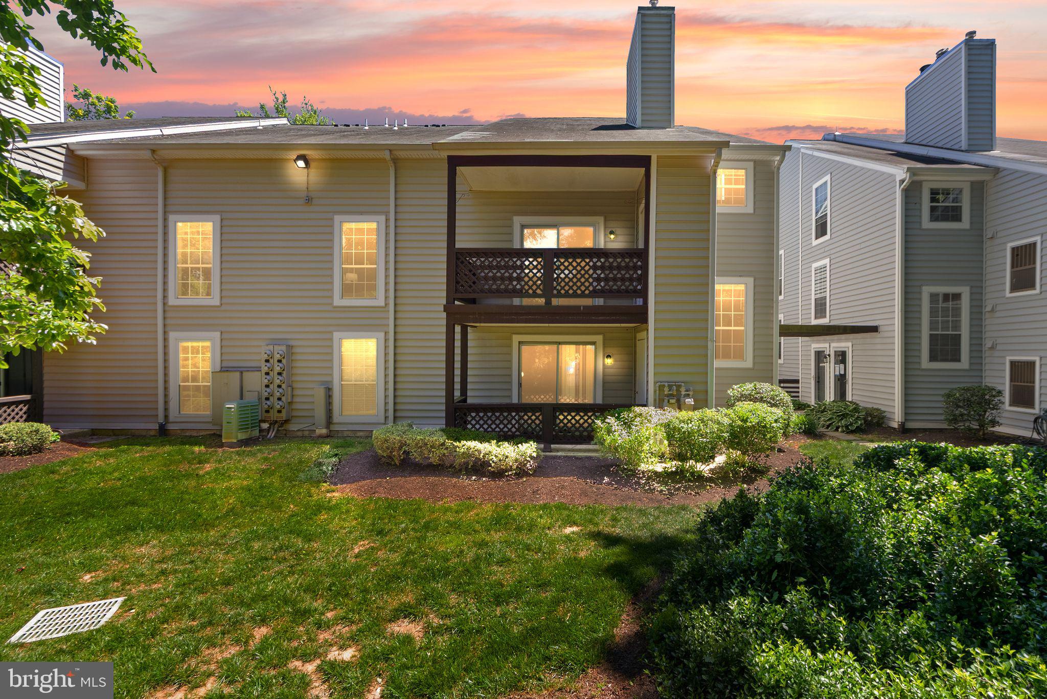 THE OAKTON - Residential