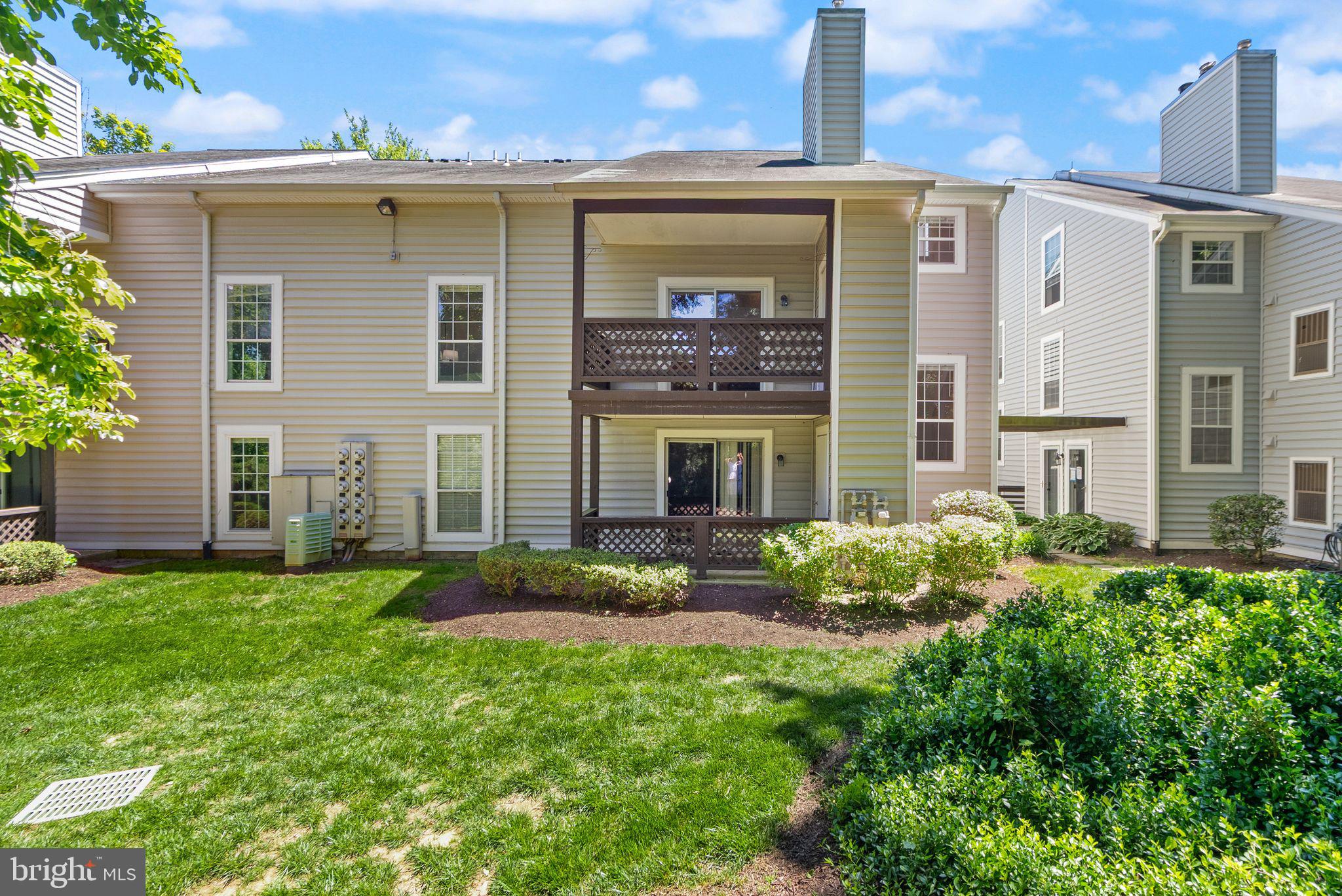 THE OAKTON - Residential