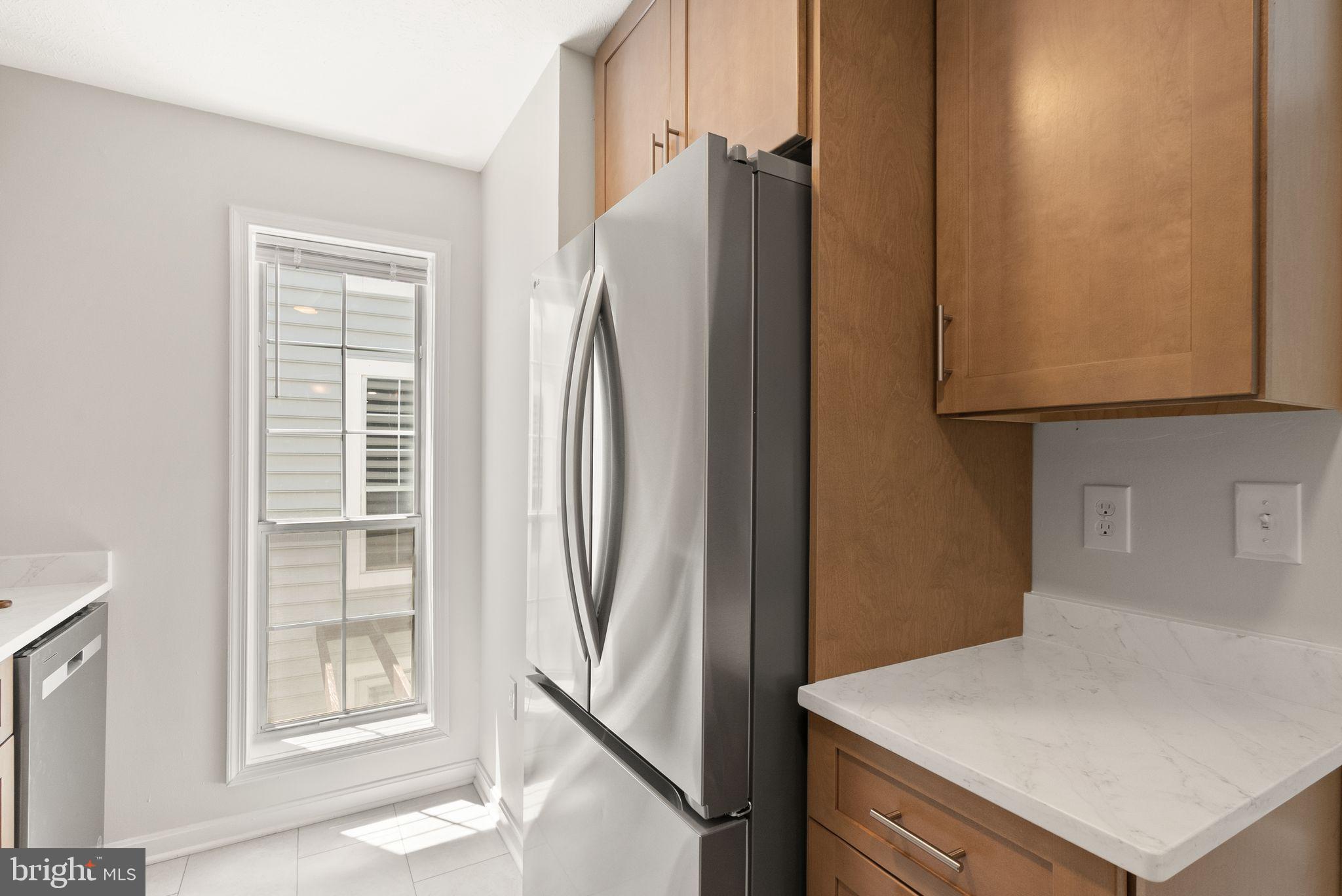 THE OAKTON - Residential