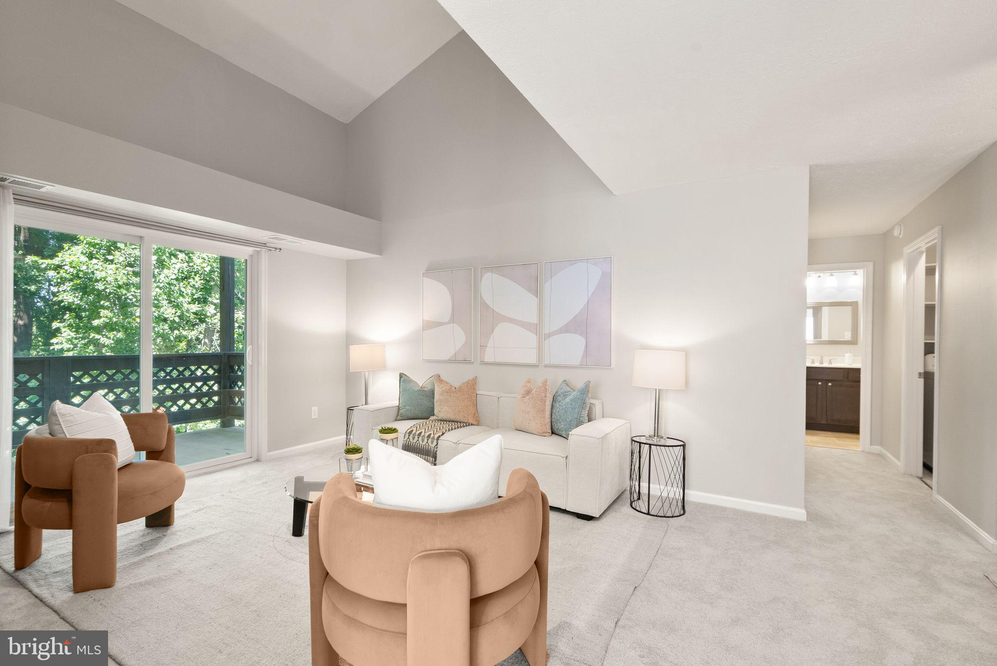 THE OAKTON - Residential