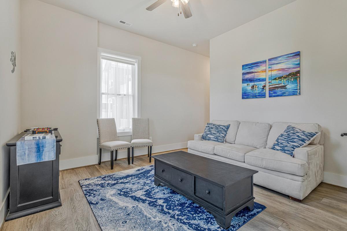 BRISCOE - Residential