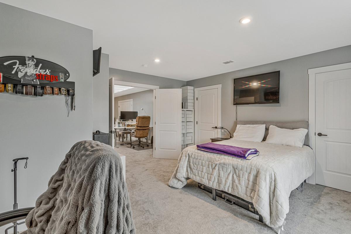 BRISCOE - Residential