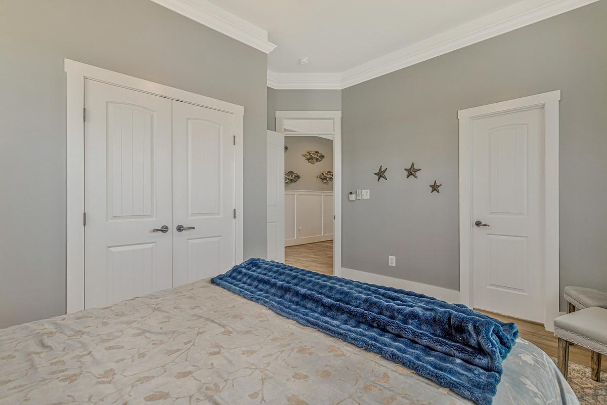 BRISCOE - Residential