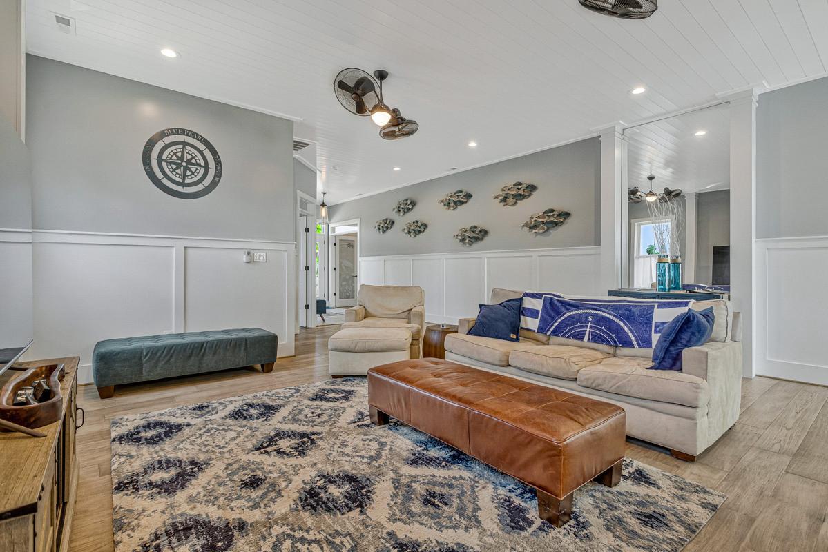 BRISCOE - Residential