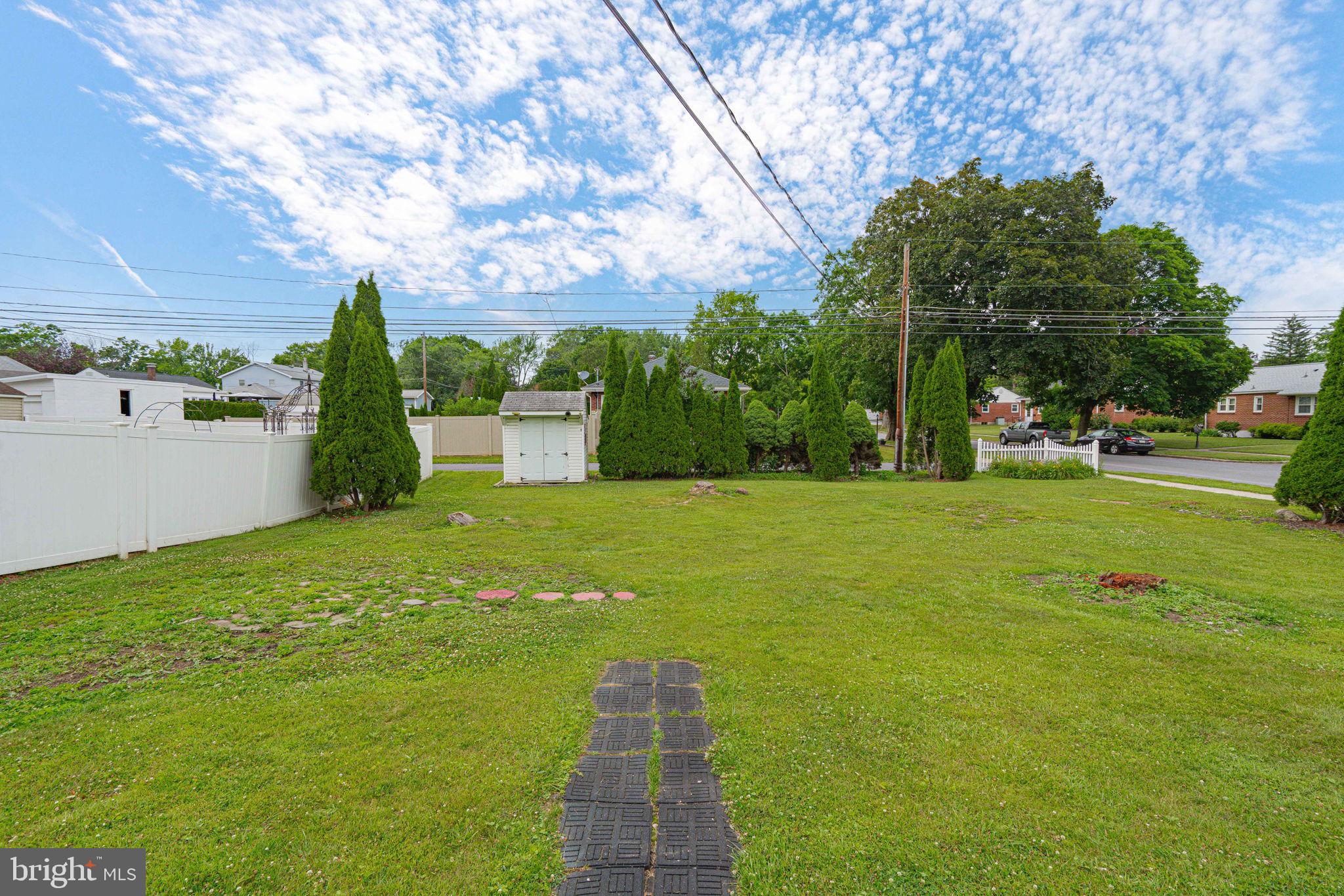 COLLEGE HEIGHTS - Residential