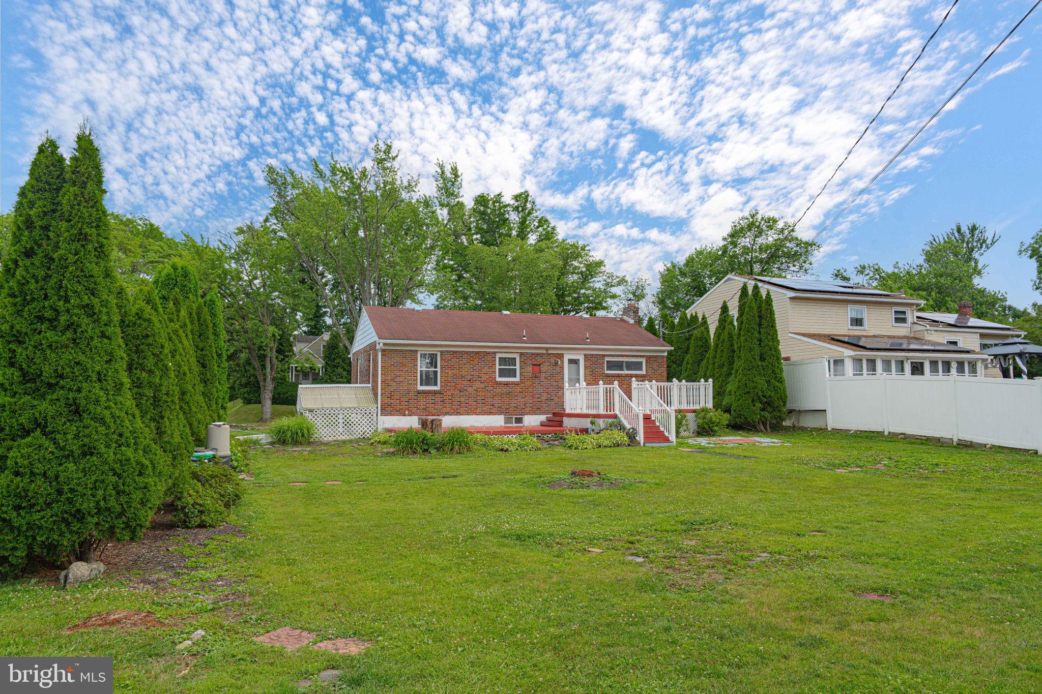 COLLEGE HEIGHTS - Residential