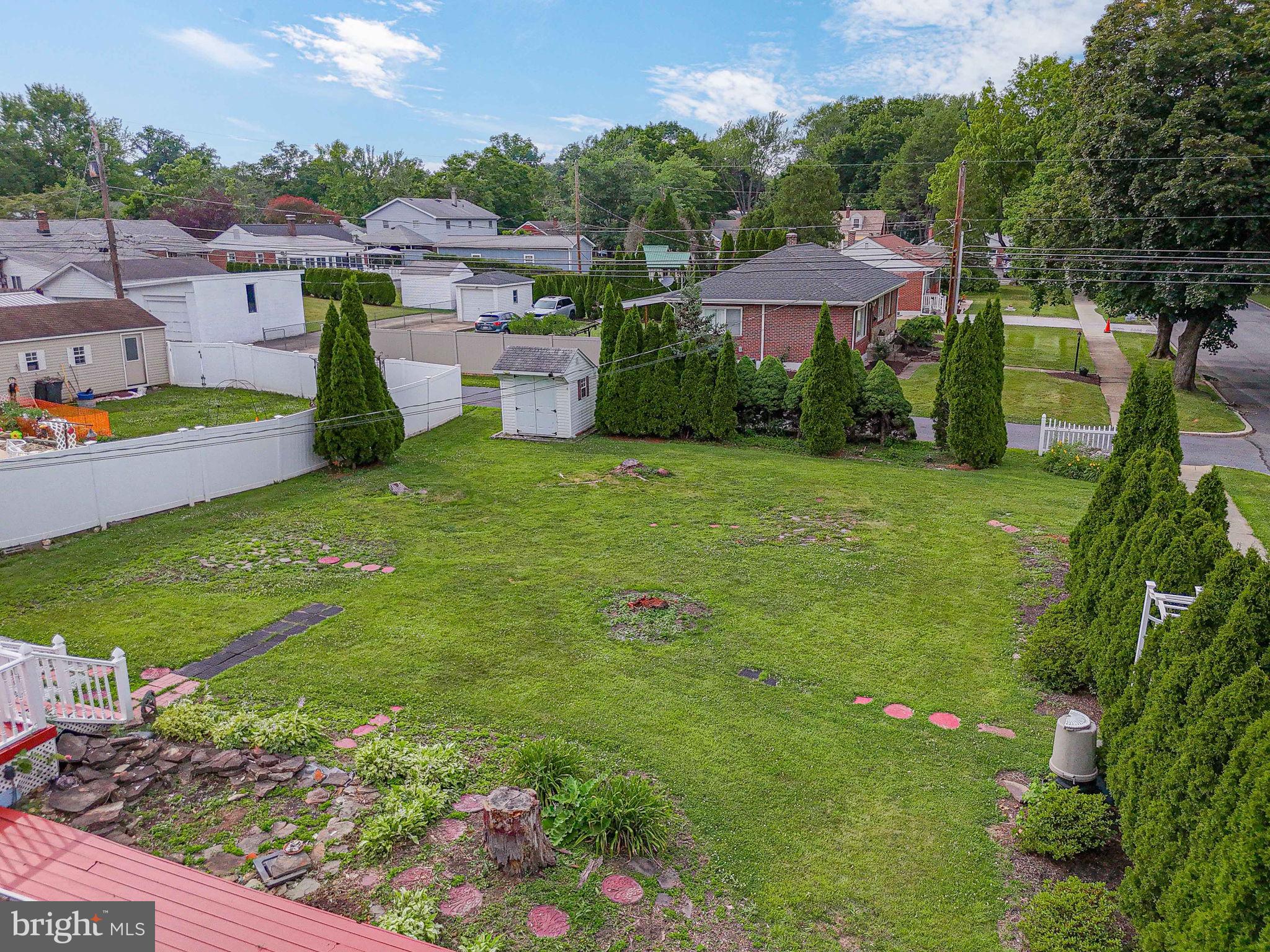 COLLEGE HEIGHTS - Residential