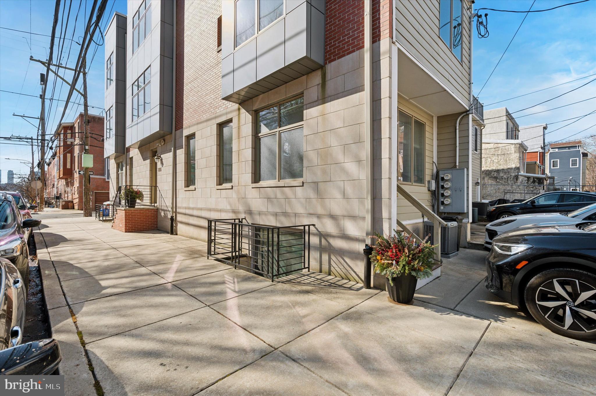 FAIRMOUNT - Residential