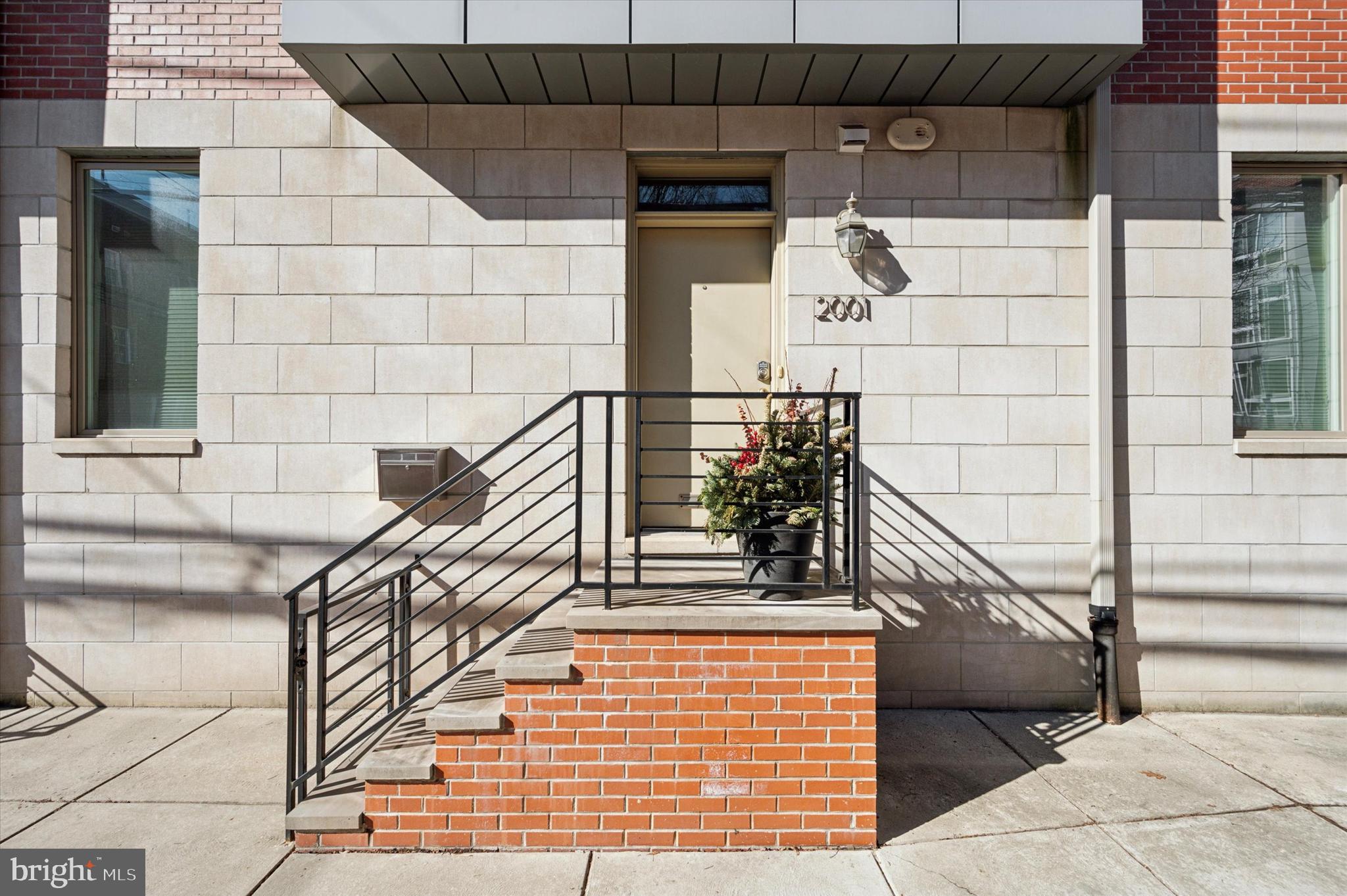FAIRMOUNT - Residential