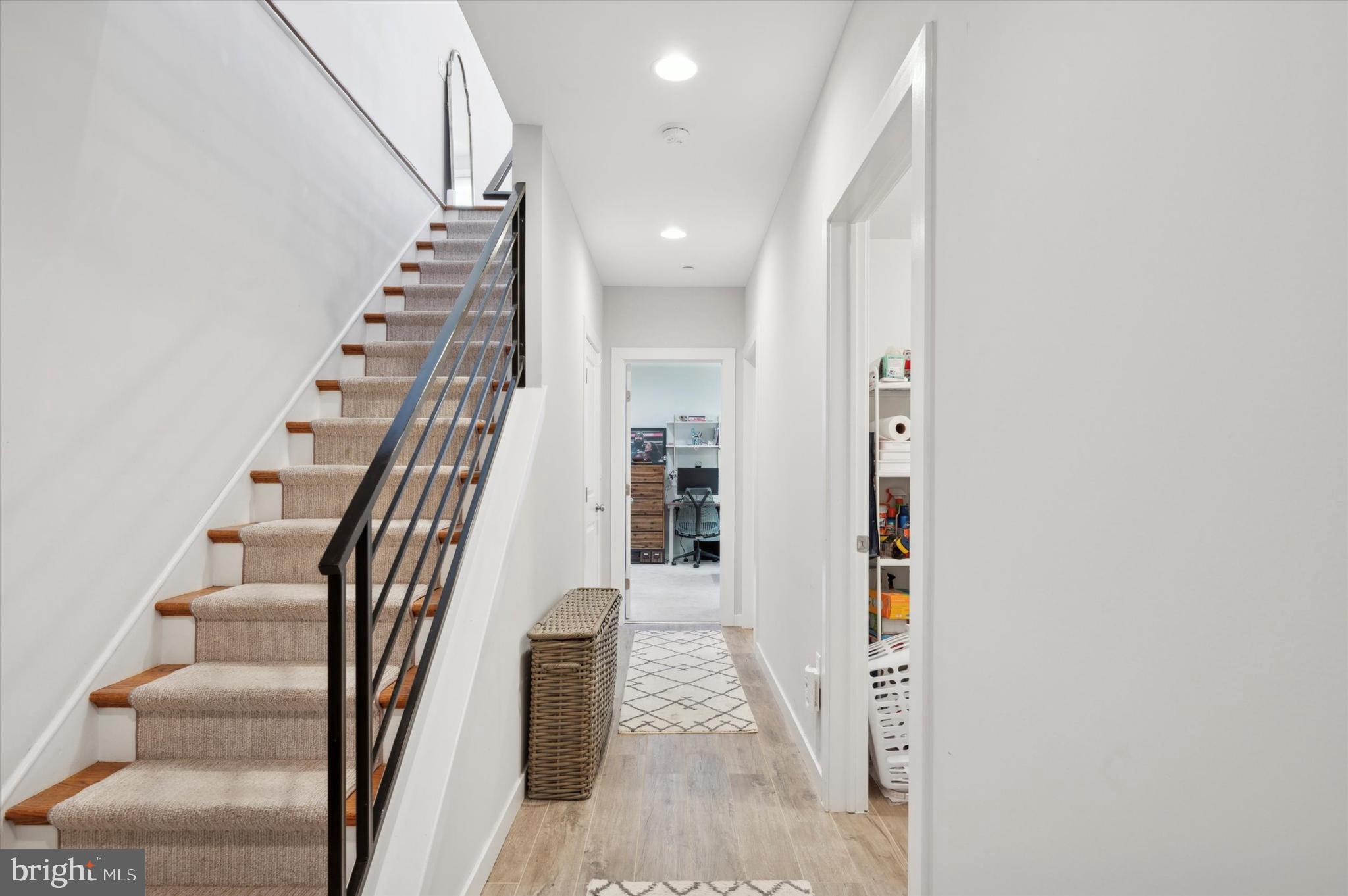 FAIRMOUNT - Residential
