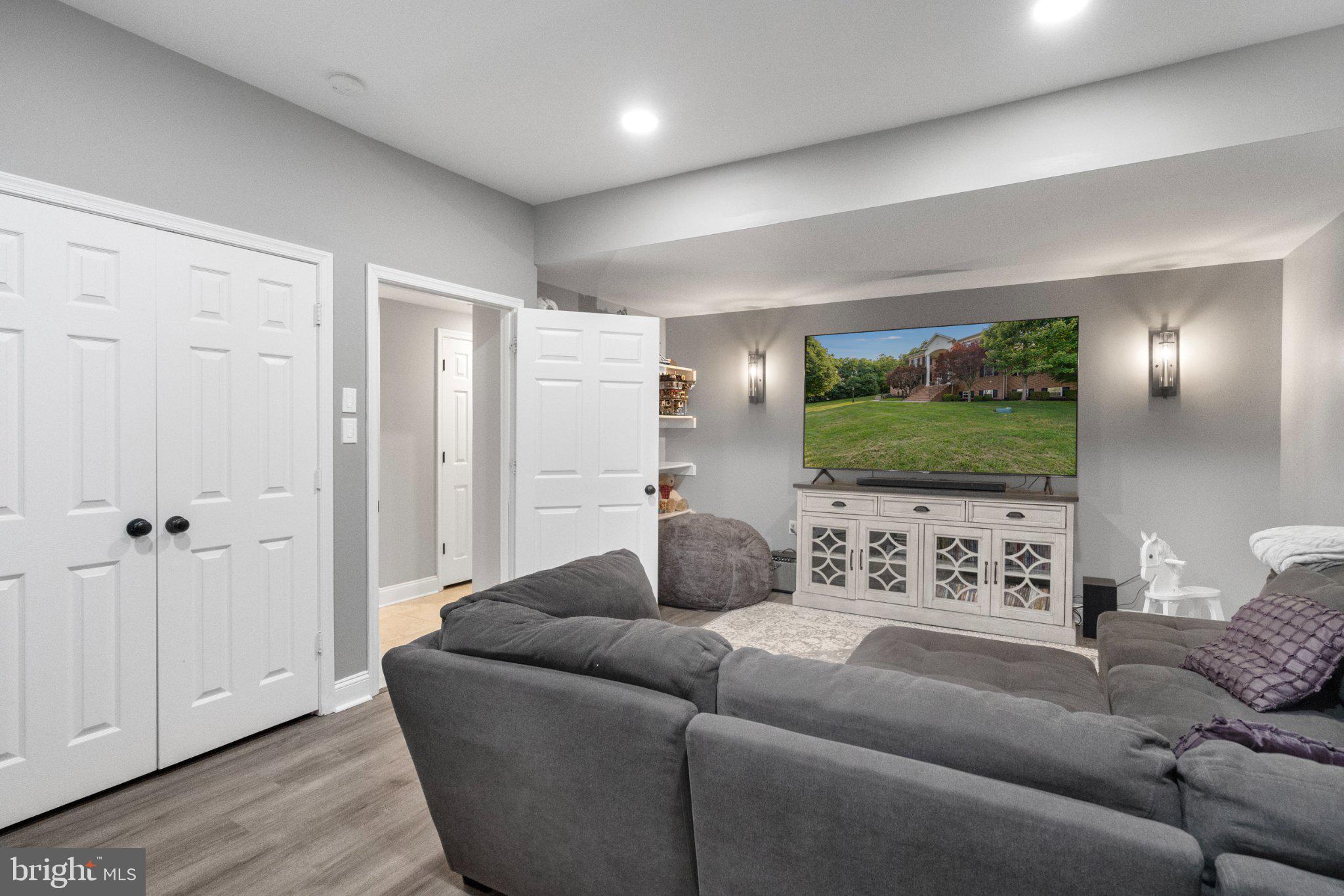 WEST BLAKELEY - Residential