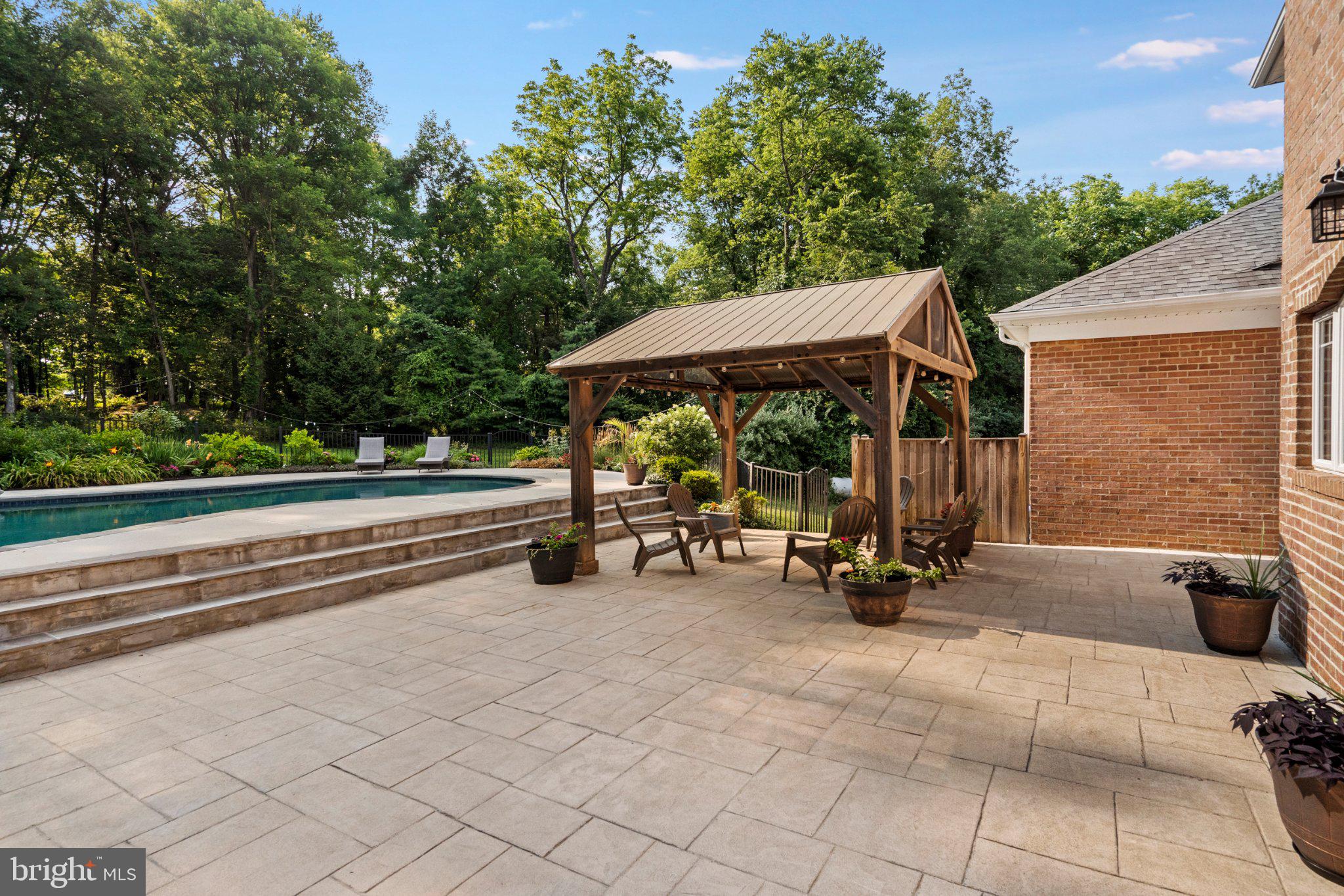 WEST BLAKELEY - Residential