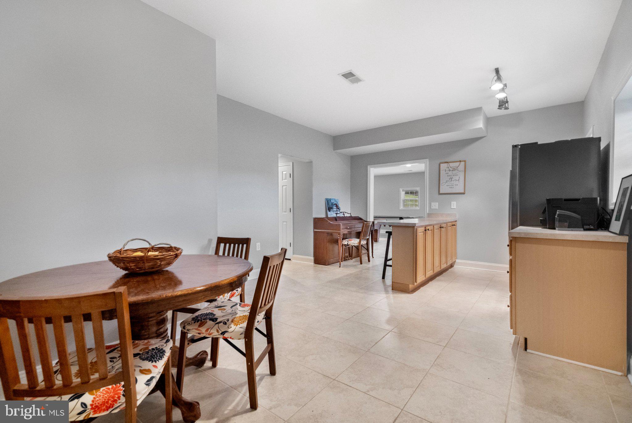 WEST BLAKELEY - Residential