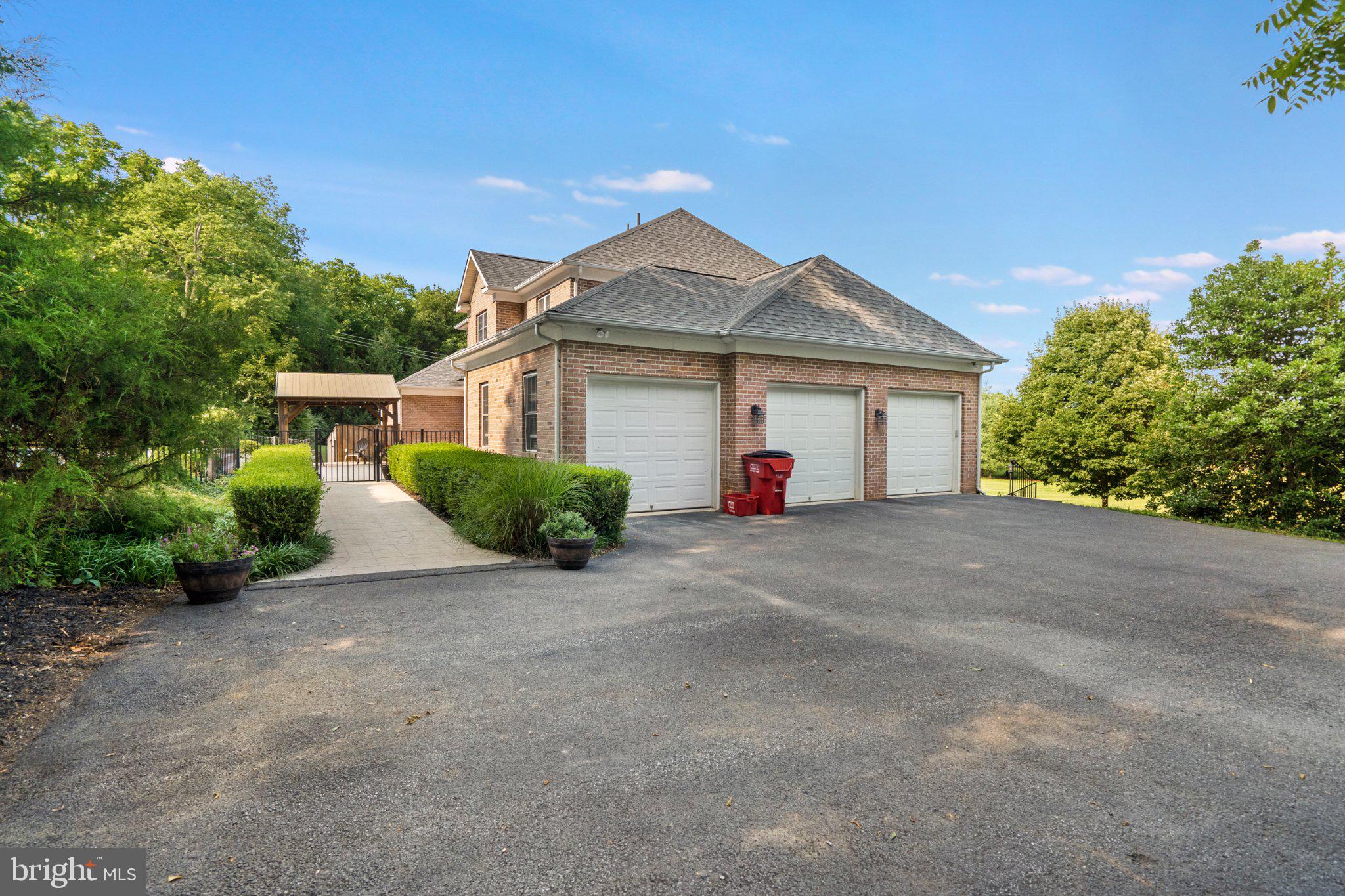 WEST BLAKELEY - Residential