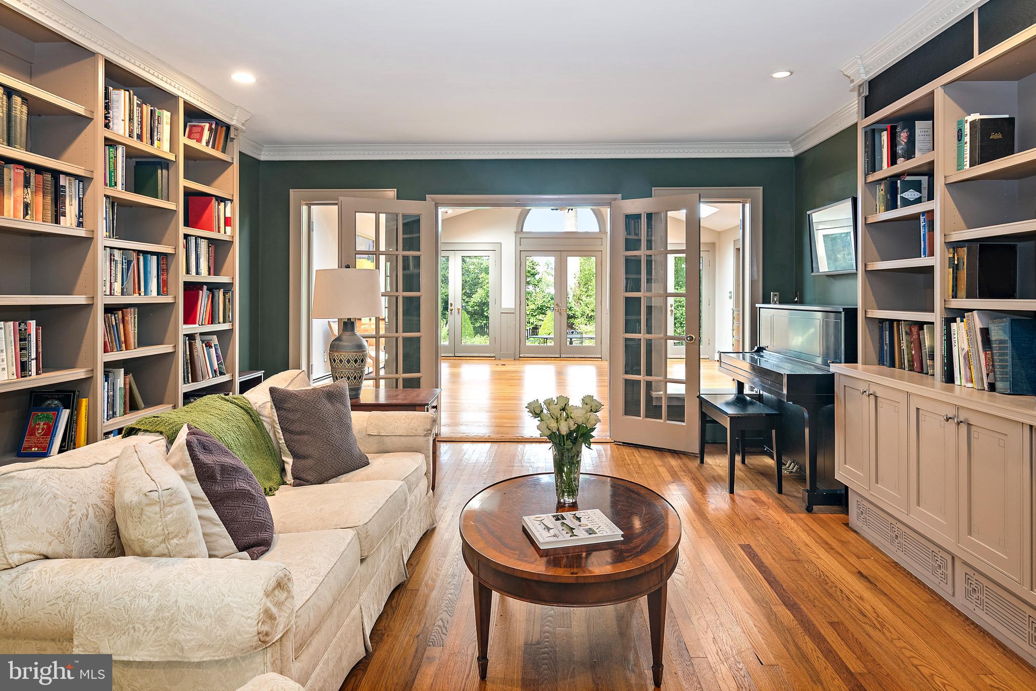 WARDOUR - Residential