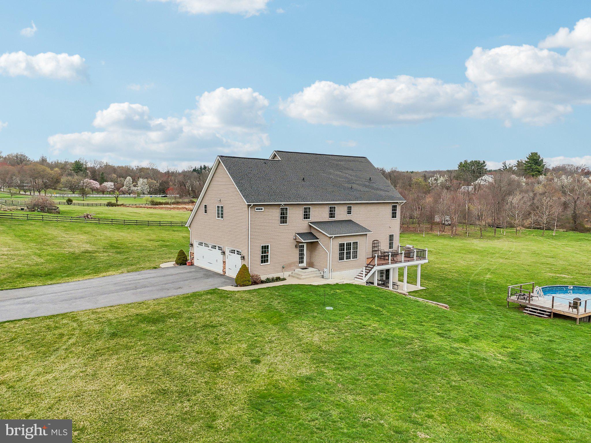 WEST FRIENDSHIP - Residential