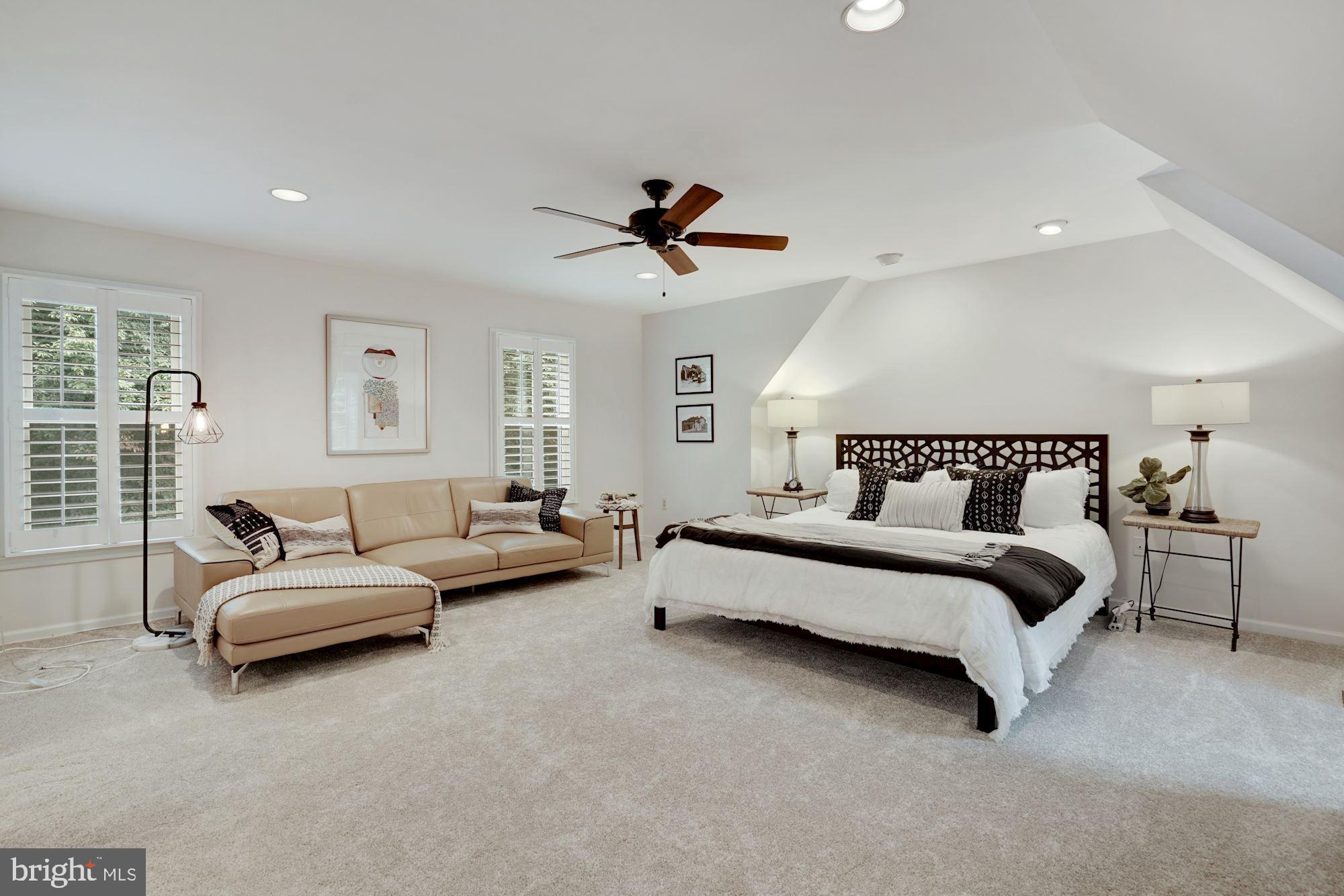 RIVER FALLS - Residential