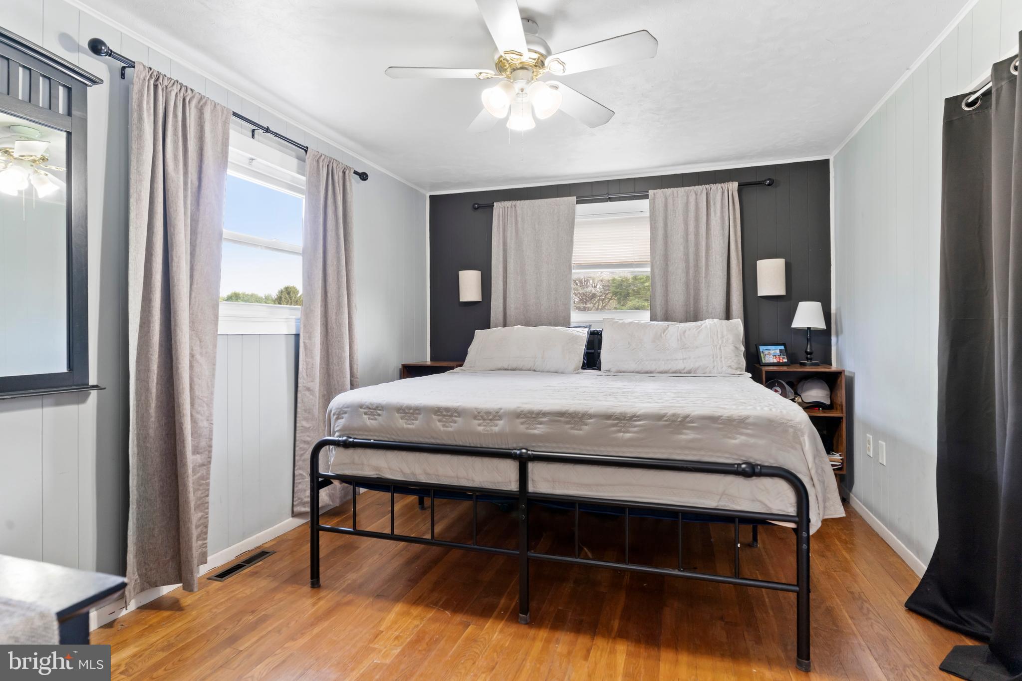 VALLEY STREAM ESTATES - Residential