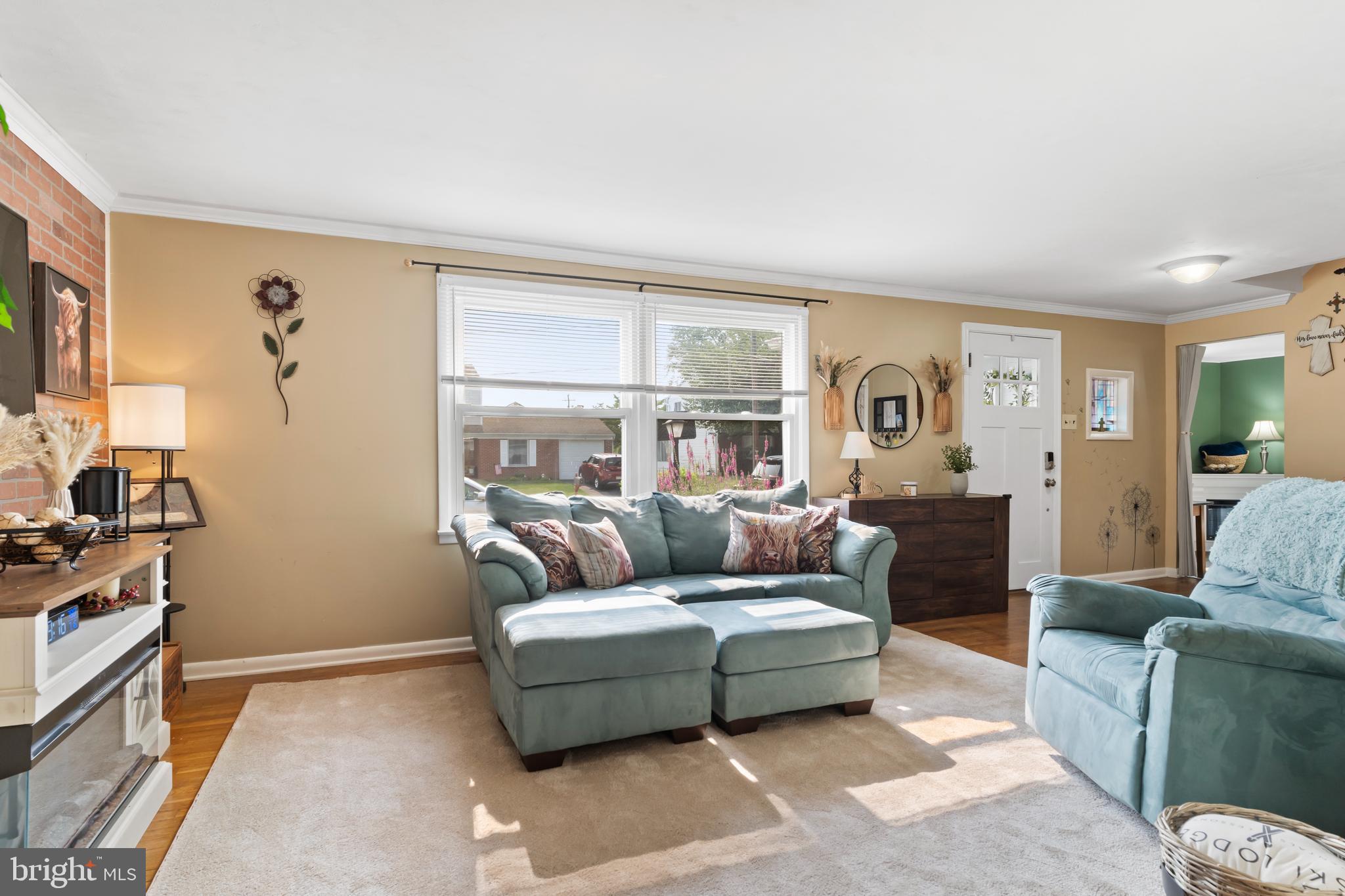 VALLEY STREAM ESTATES - Residential