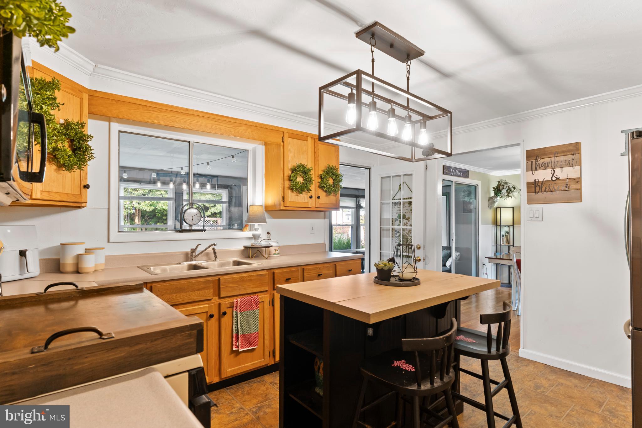 VALLEY STREAM ESTATES - Residential