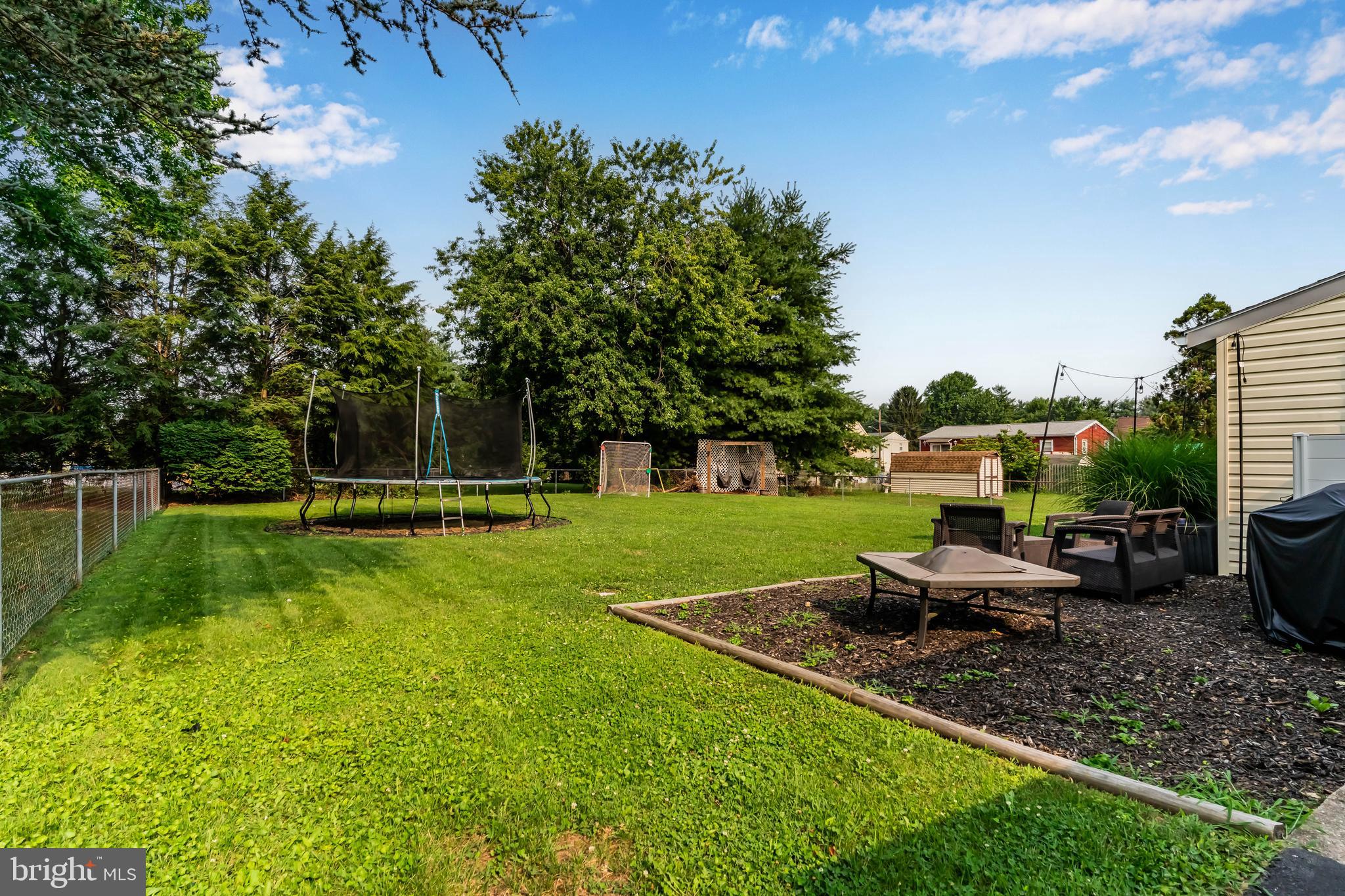 VALLEY STREAM ESTATES - Residential
