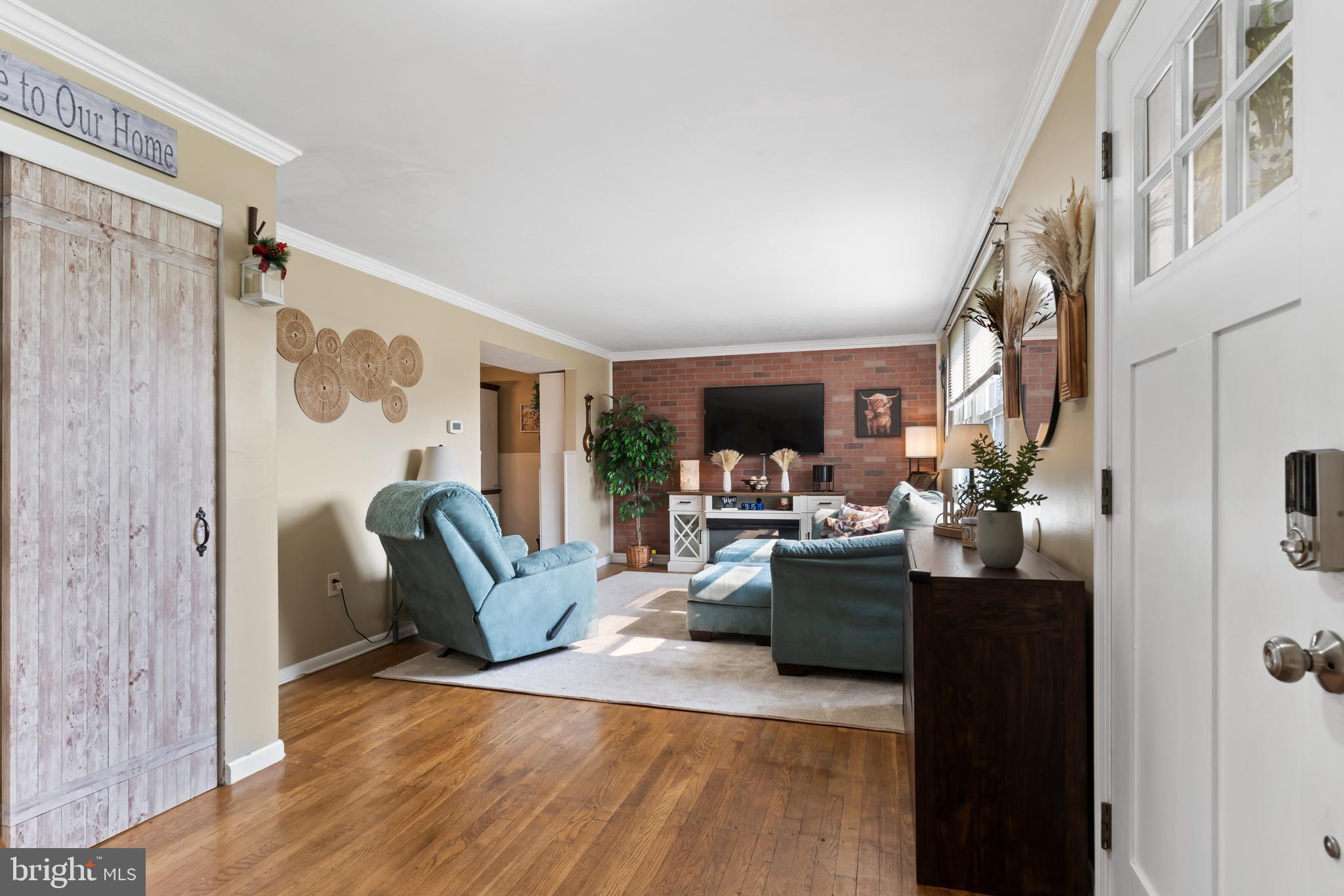 VALLEY STREAM ESTATES - Residential