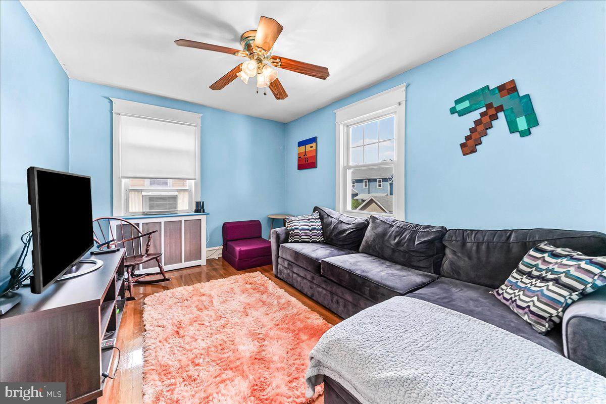 DREXEL HILL - Residential