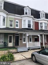 Investor Opportunity! Here is your chance to turn this property into home you like. The possibilities are endless. Have you thought of starting your rental portfolio? This 5 bed /1 bath home is walking distance to public transportation and convenient stores.