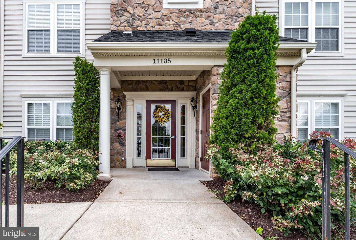 COURTYARDS AT WAVERLY WOODS - Residential