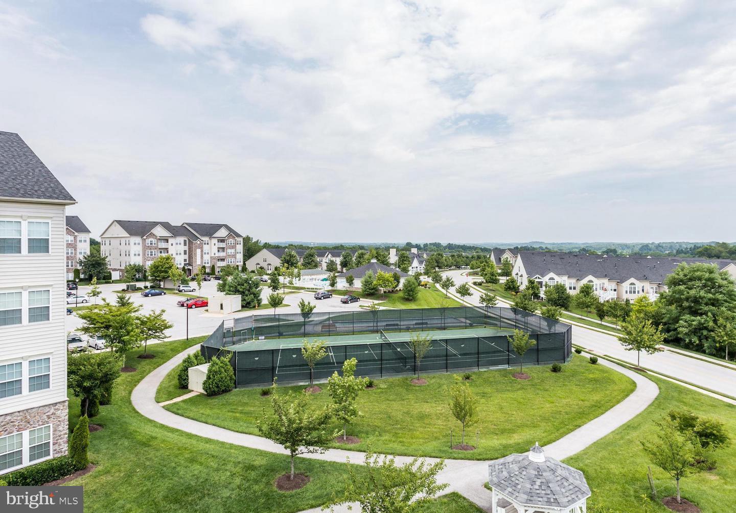 COURTYARDS AT WAVERLY WOODS - Residential