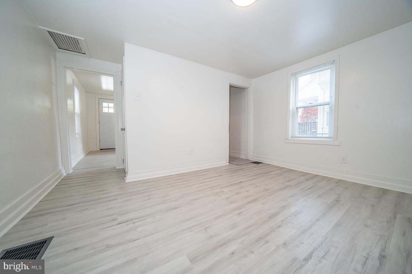 SOUTH MEDIA - Residential Lease