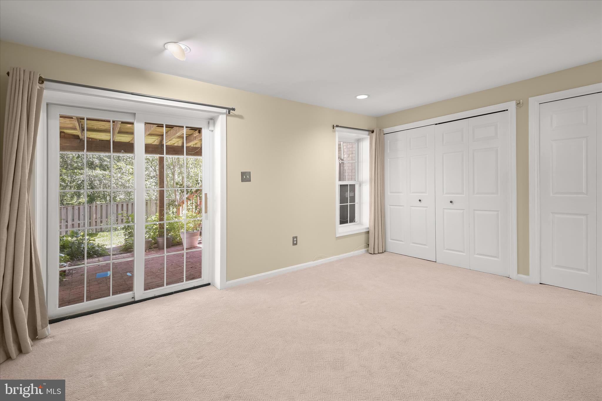 DORSEY HALL - Residential