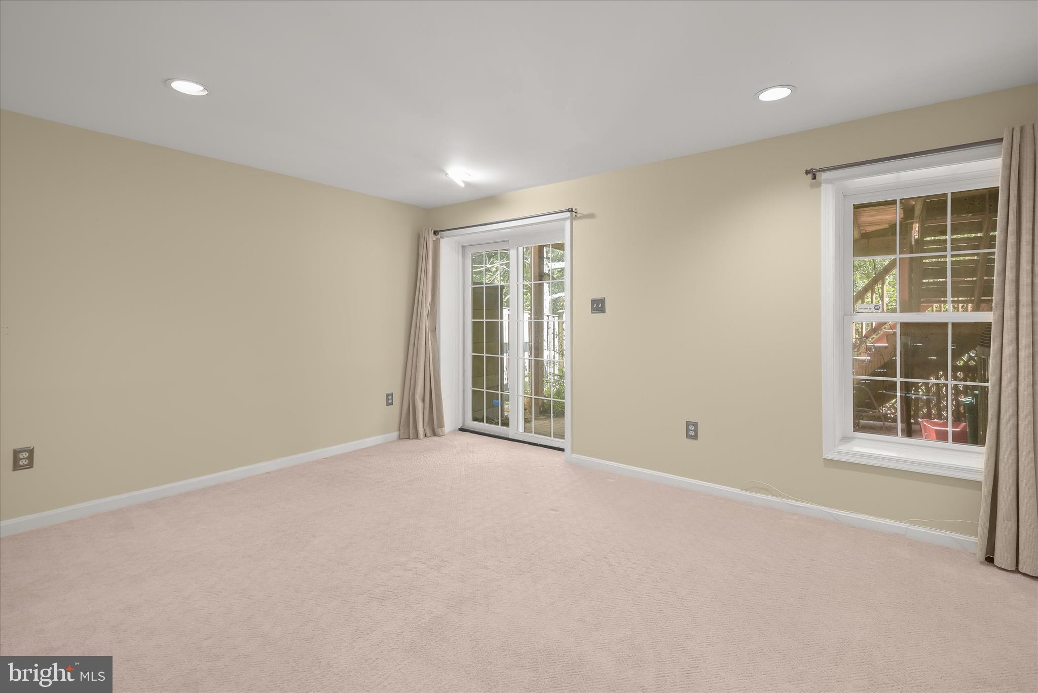 DORSEY HALL - Residential