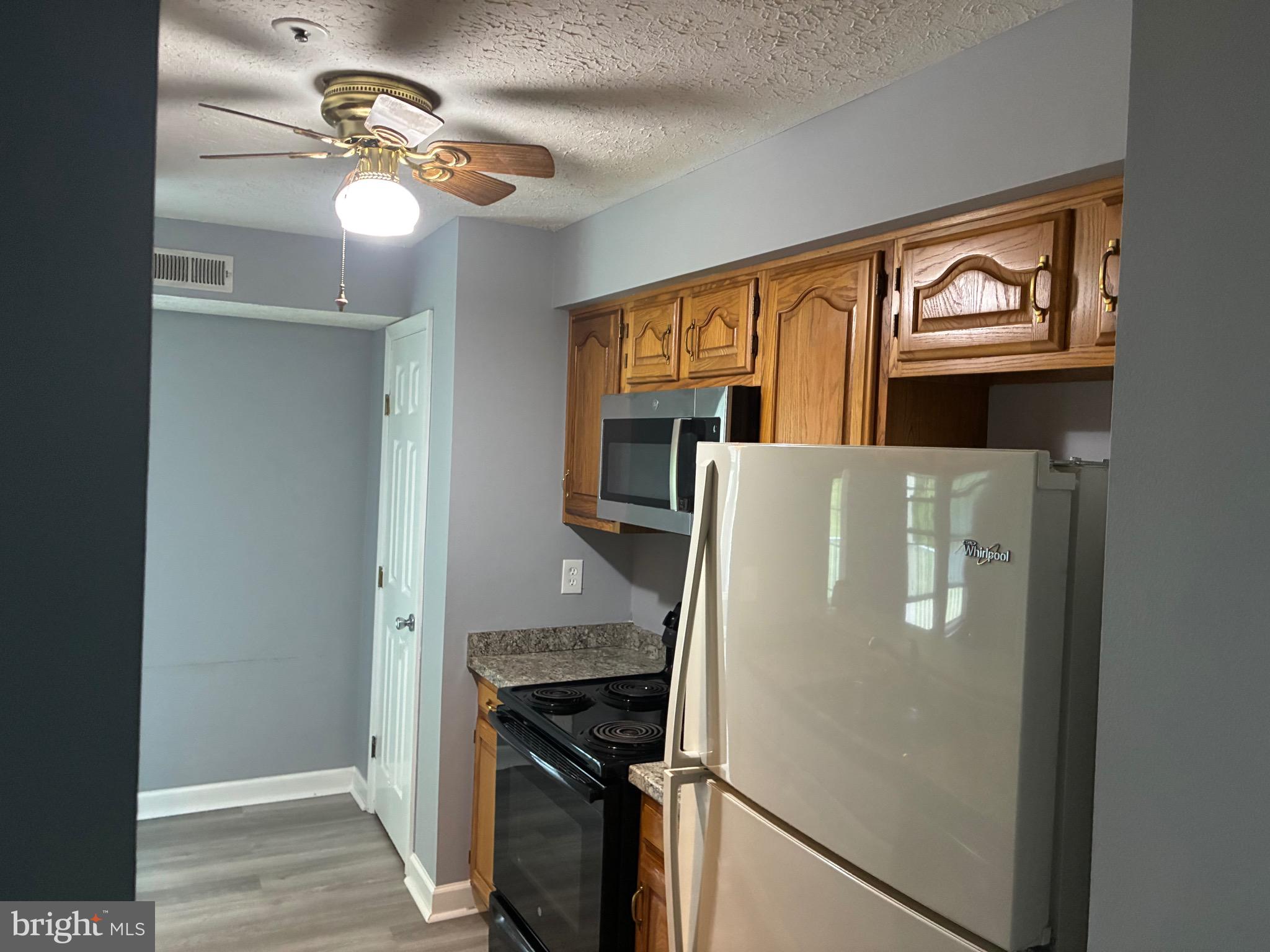 WOODBRIDGE CENTER - Residential