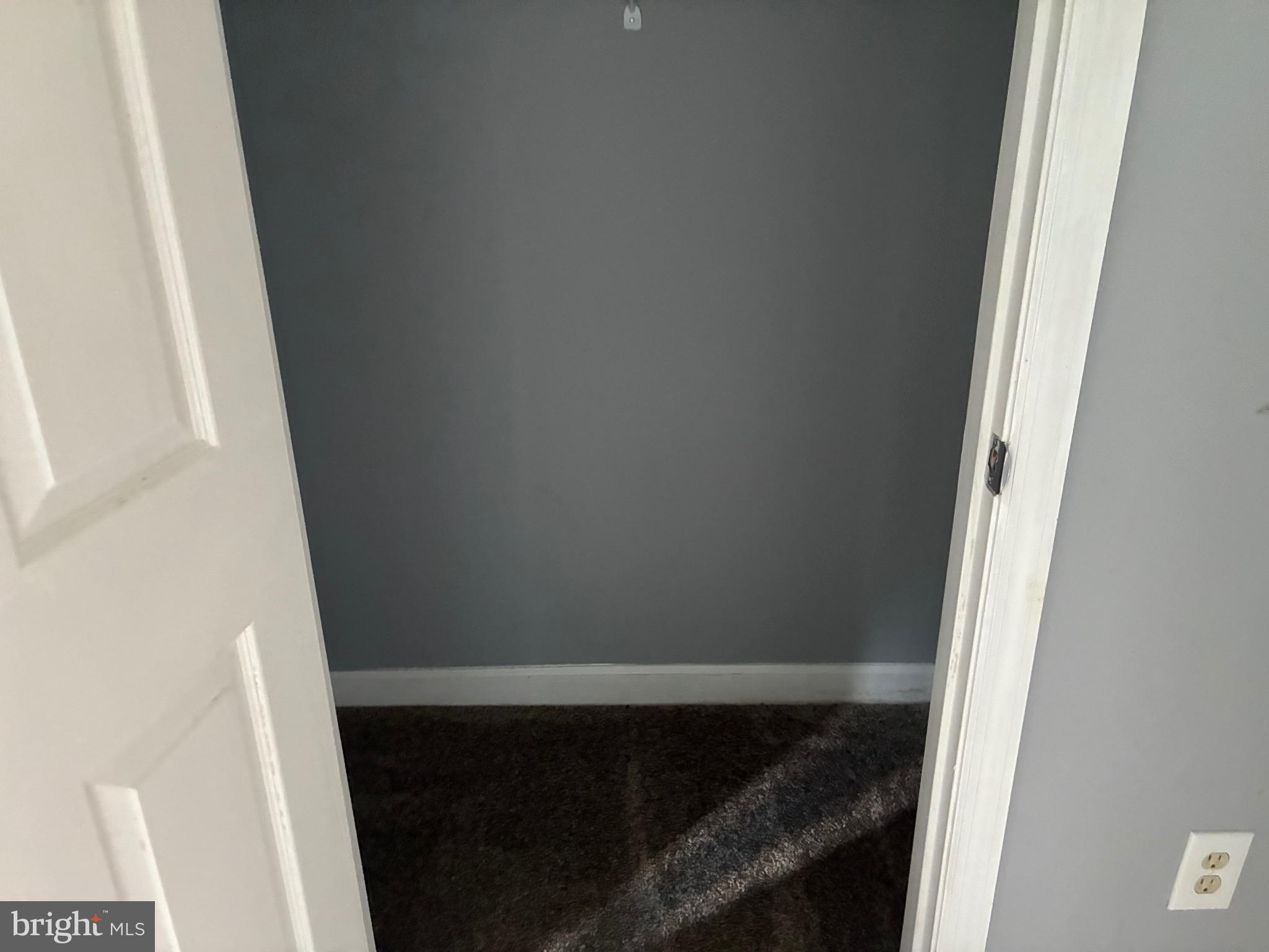 WOODBRIDGE CENTER - Residential